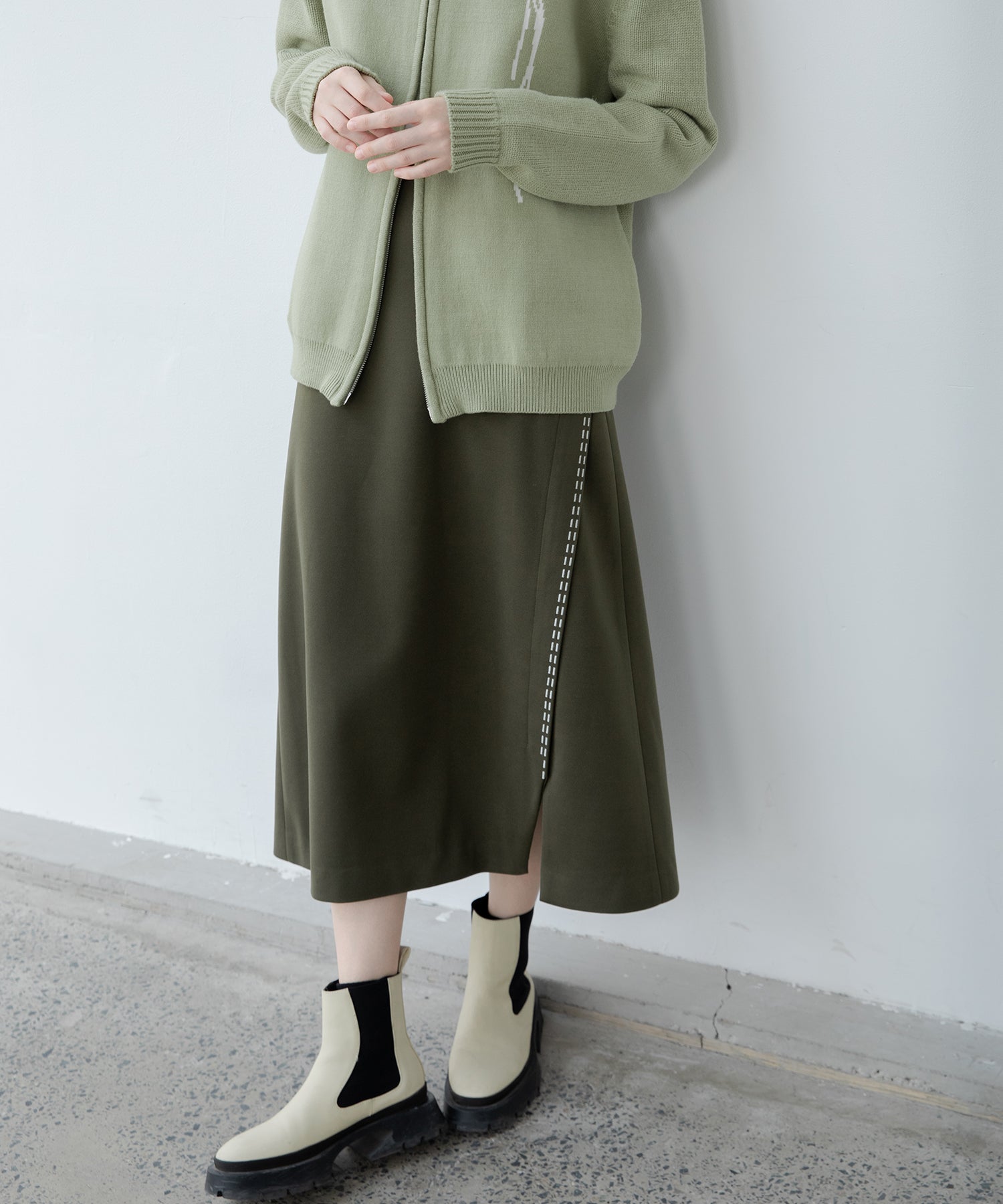 Color scheme stitch wrap design semi-flare skirt