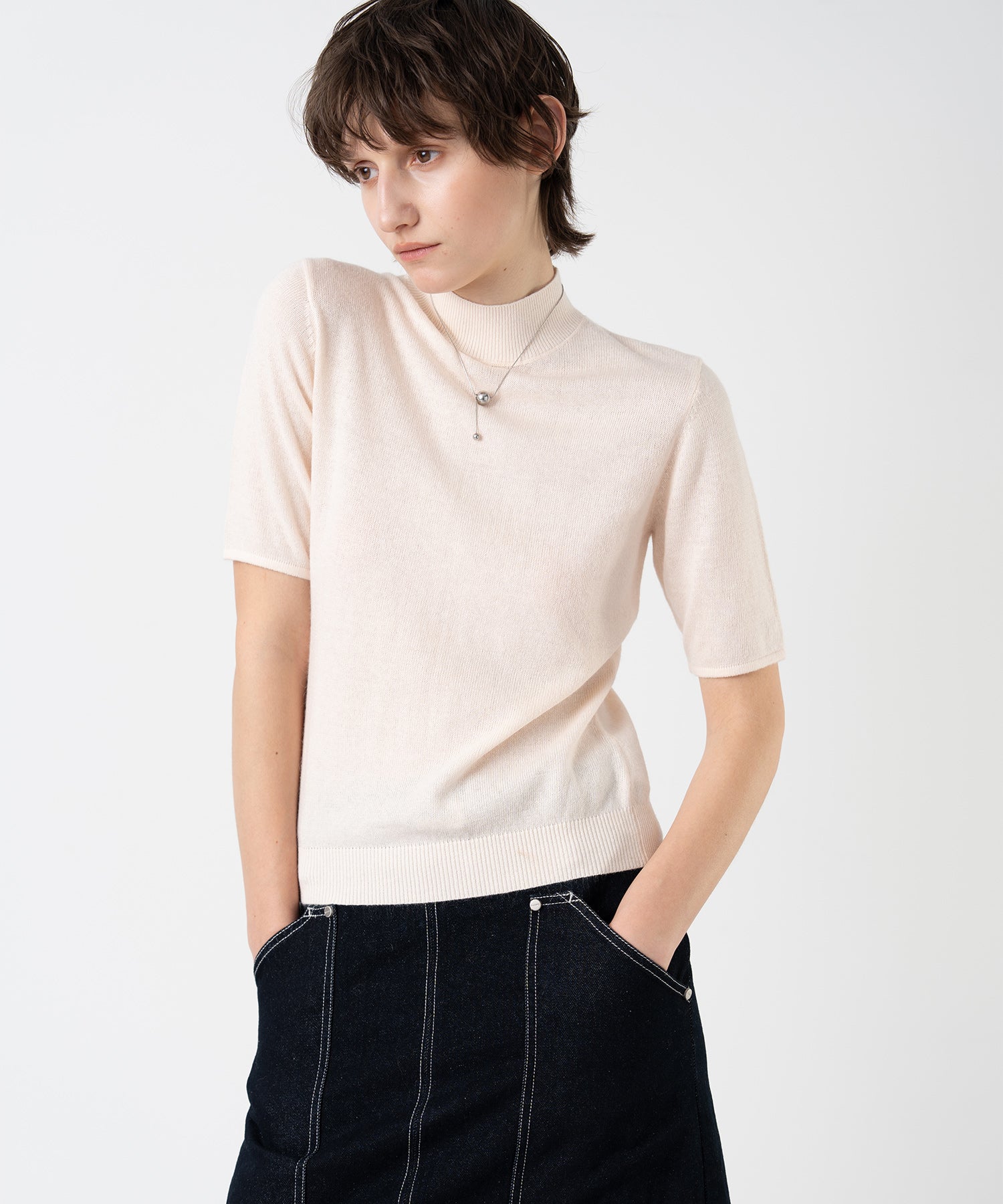 Crew Neck Fitted Knit T-Shirt / Pullover