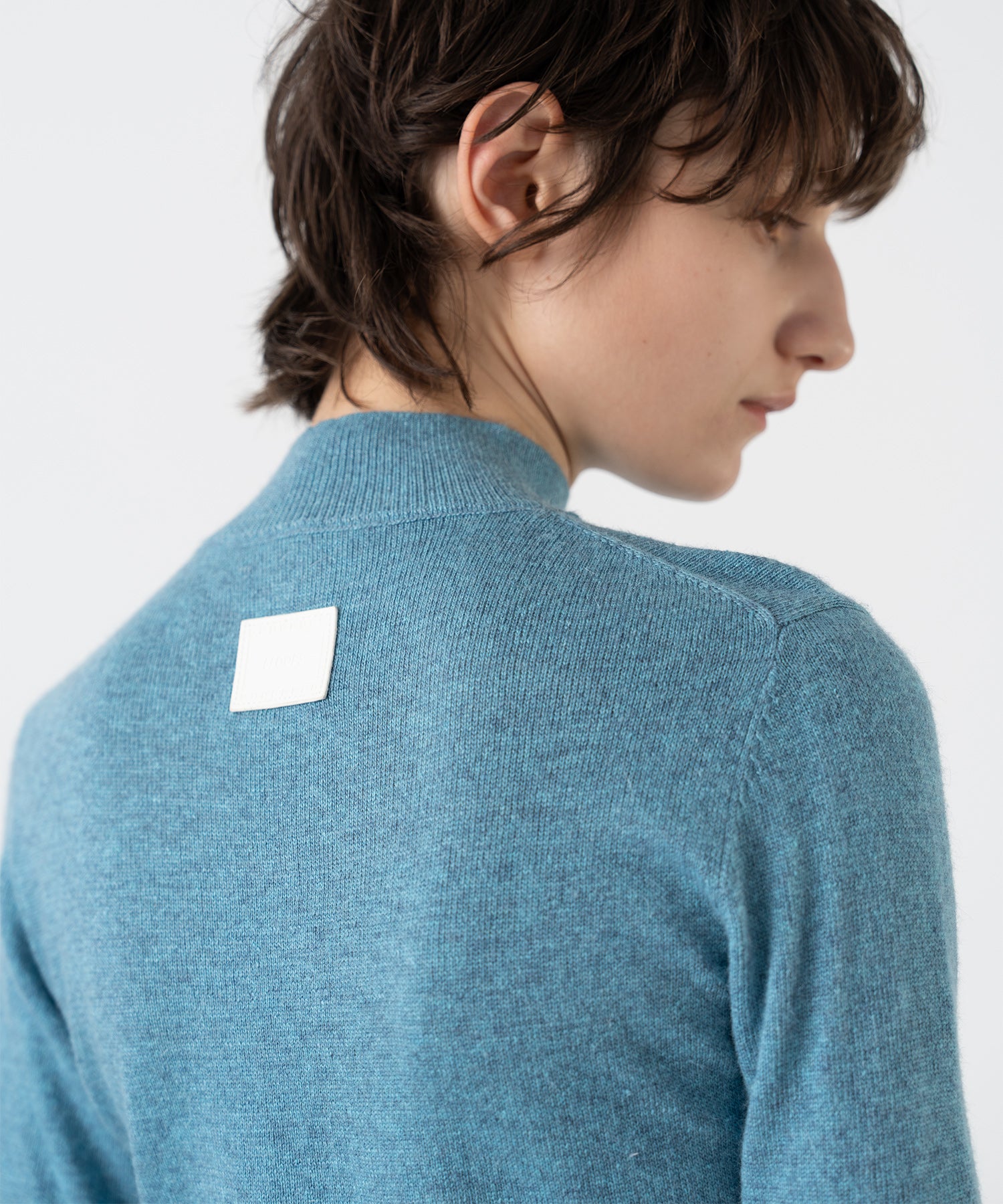 Crew Neck Fitted Knit T-Shirt / Pullover