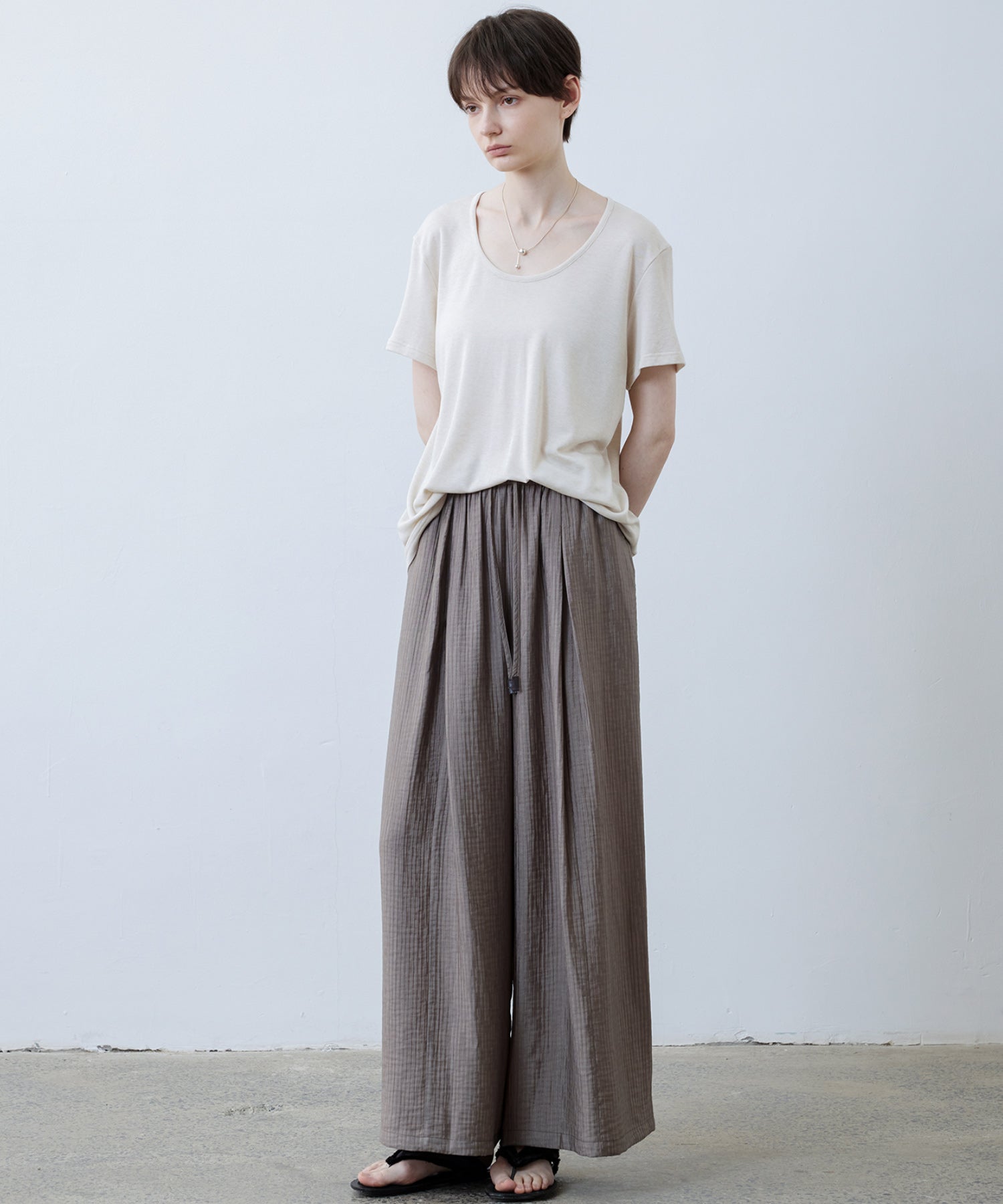 Lightweight Textured Wide-Leg Pants