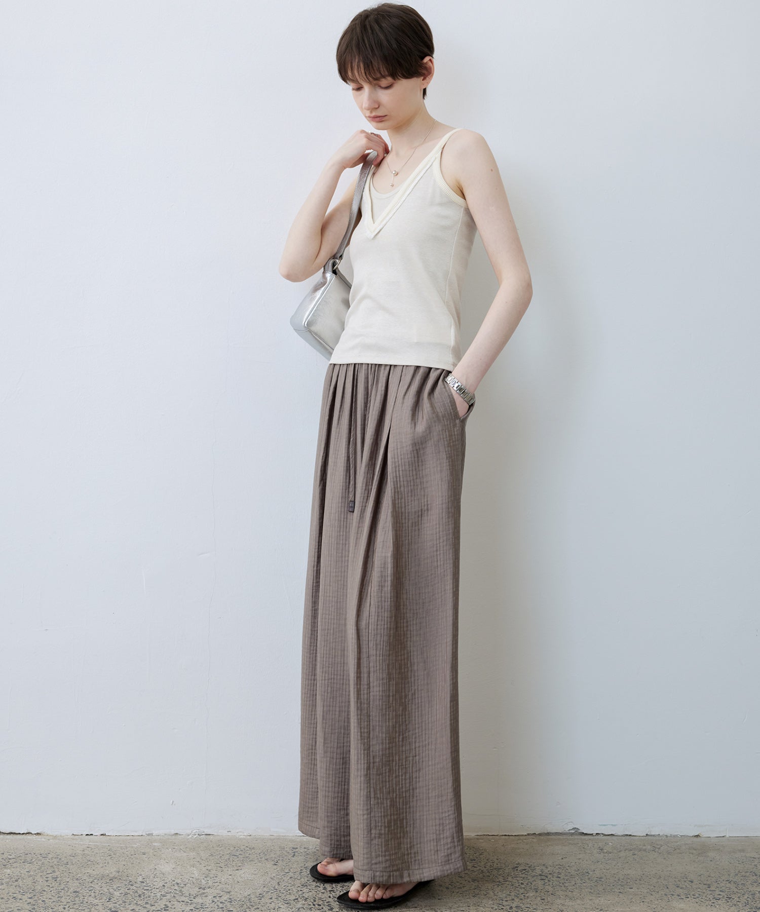 Lightweight Textured Wide-Leg Pants