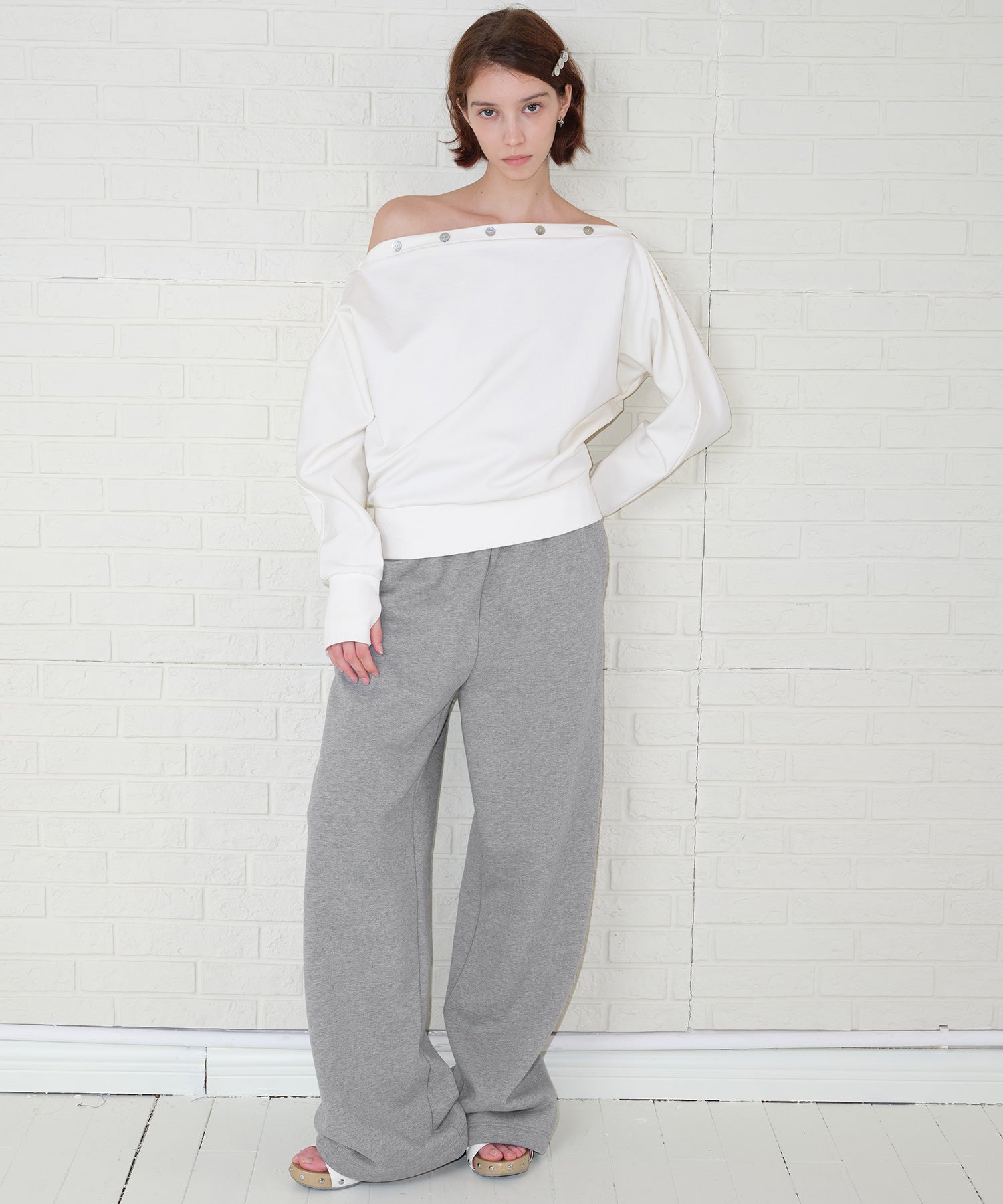 Adjustable Neck Shell Button Batwing Sleeve Lightweight Sweatshirt