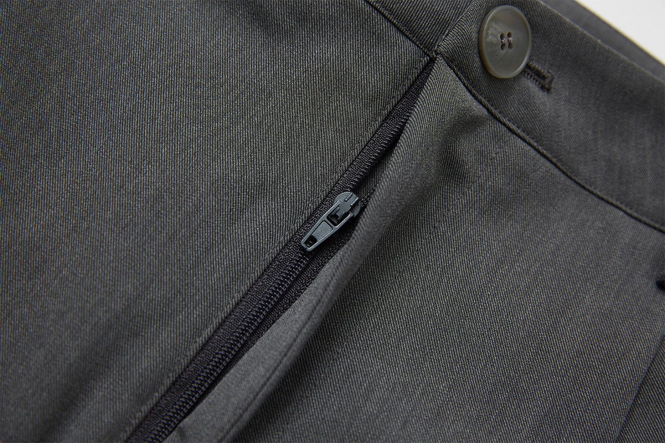 Accent Button Straight Basic Pants