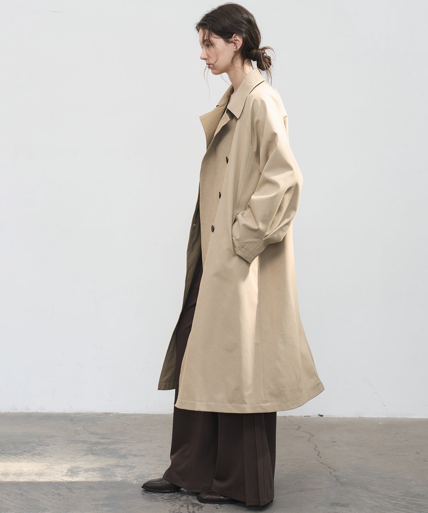 Structured Raglan Trench Coat – Oversized Fit