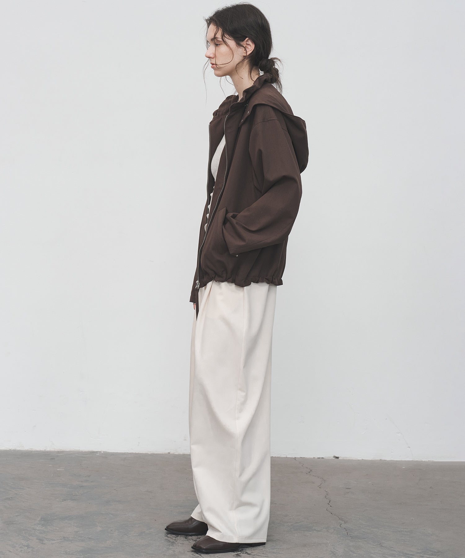 Sculpted Curve Wide Pants – Minimal Line Fit