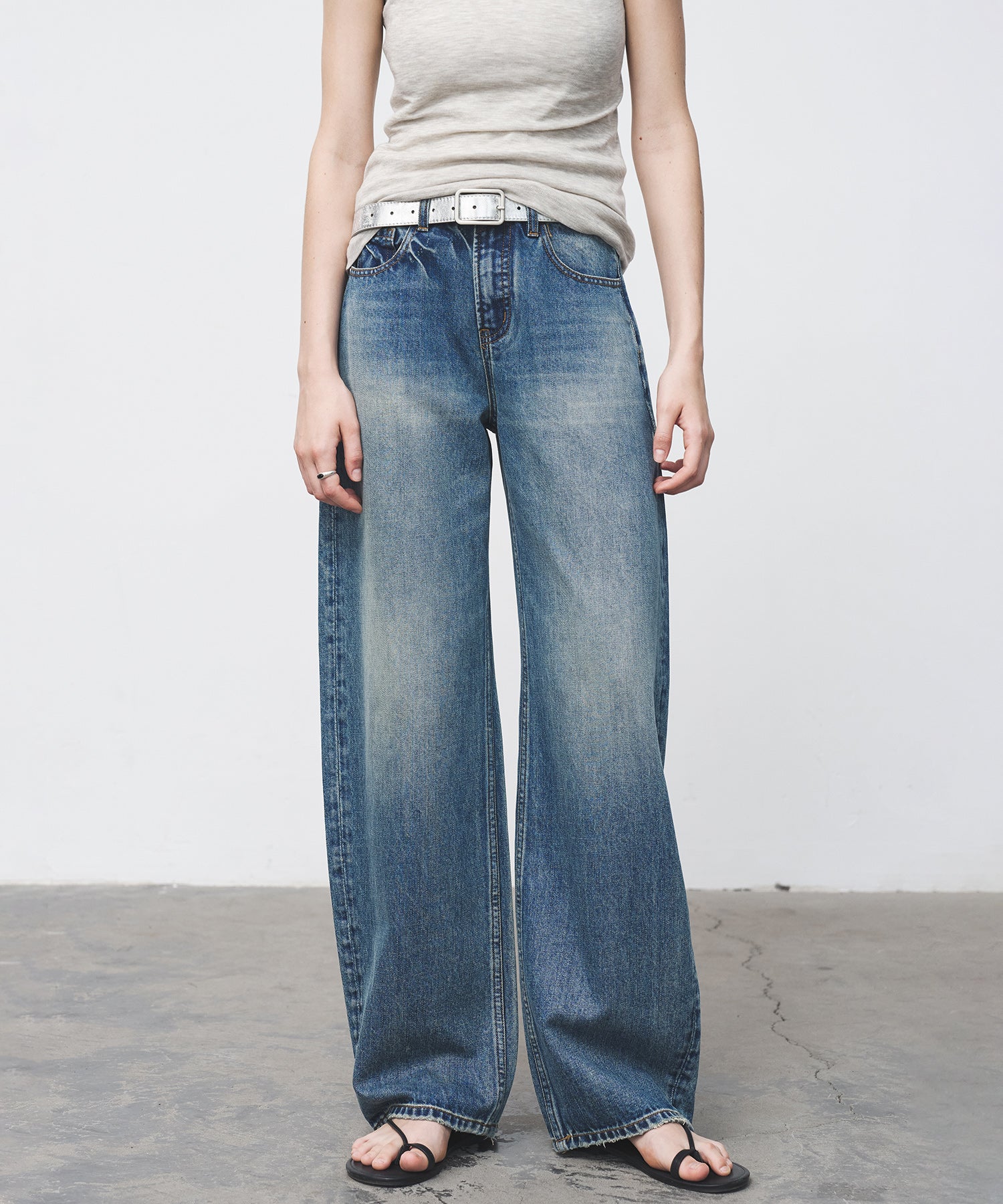 Mid-Rise Straight Wide-Leg Jeans