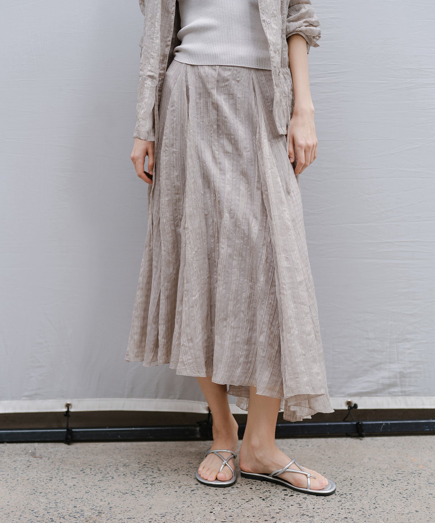 Asymmetric Hem Crinkled Check Midi Skirt – A-Line Silhouette