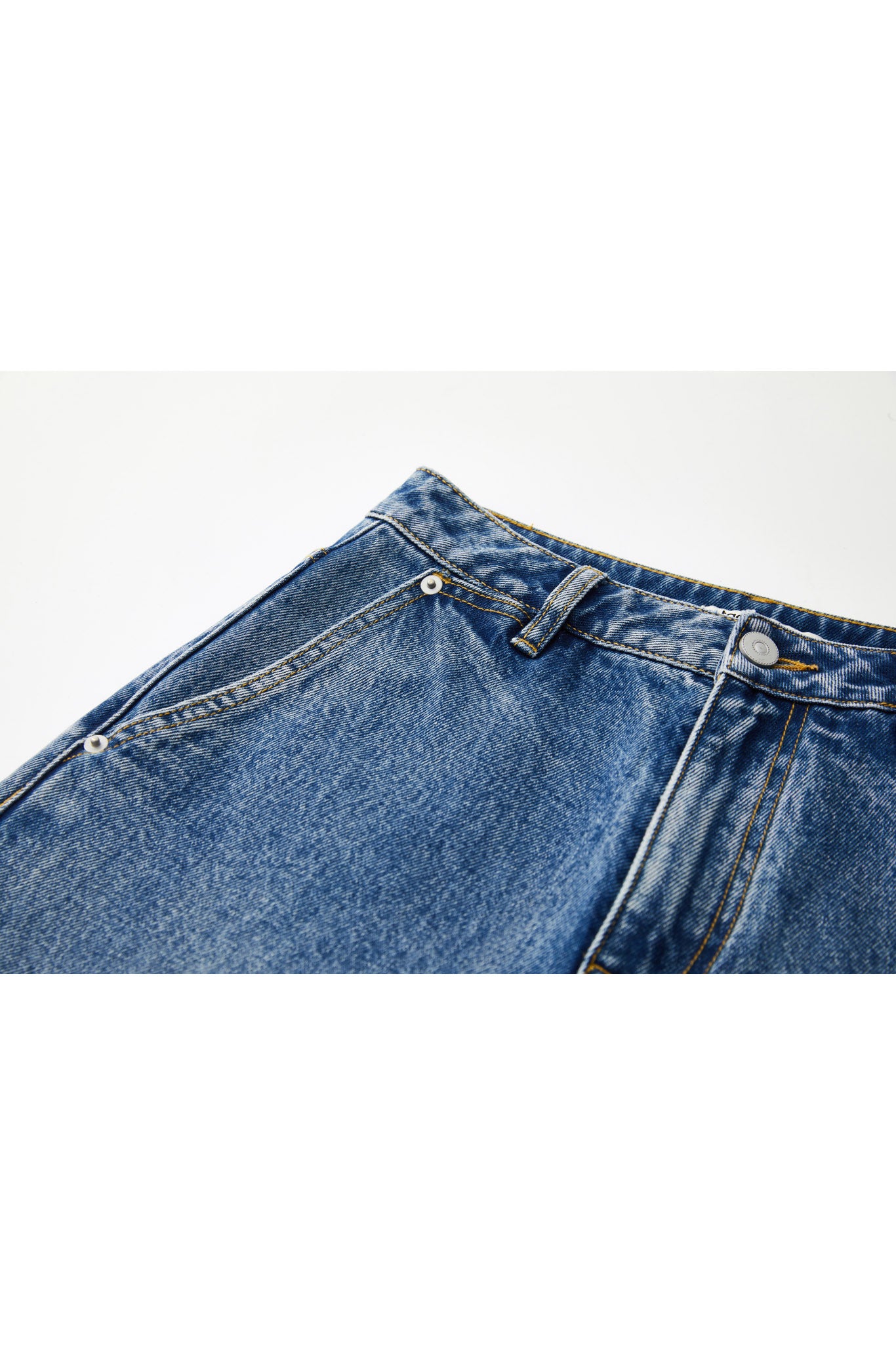 Frayed Hem Straight Denim Pants