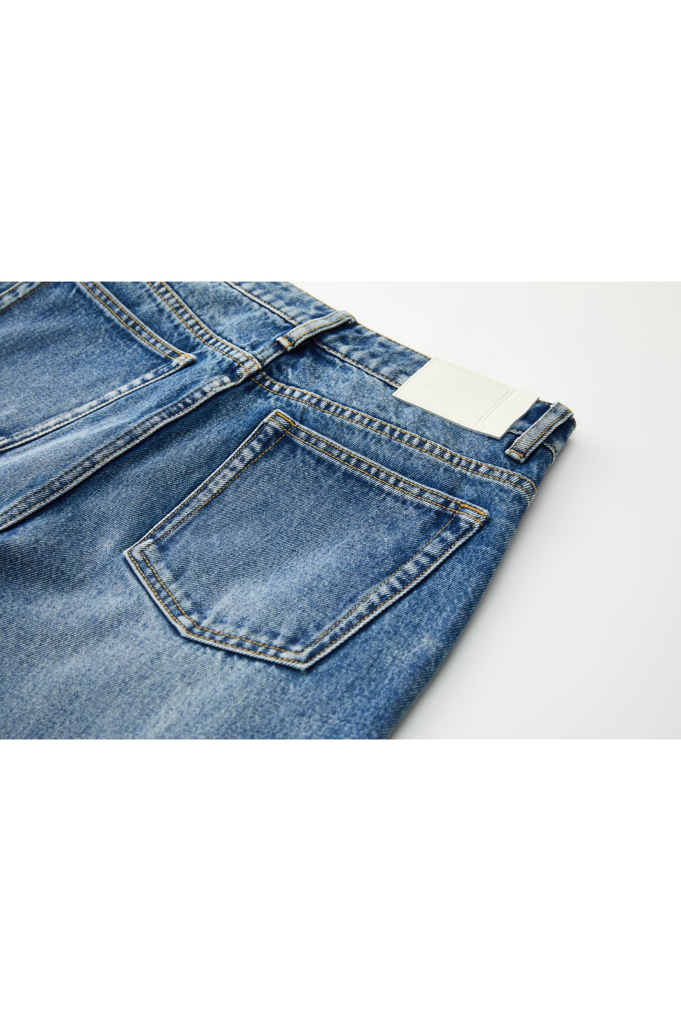 Frayed Hem Straight Denim Pants