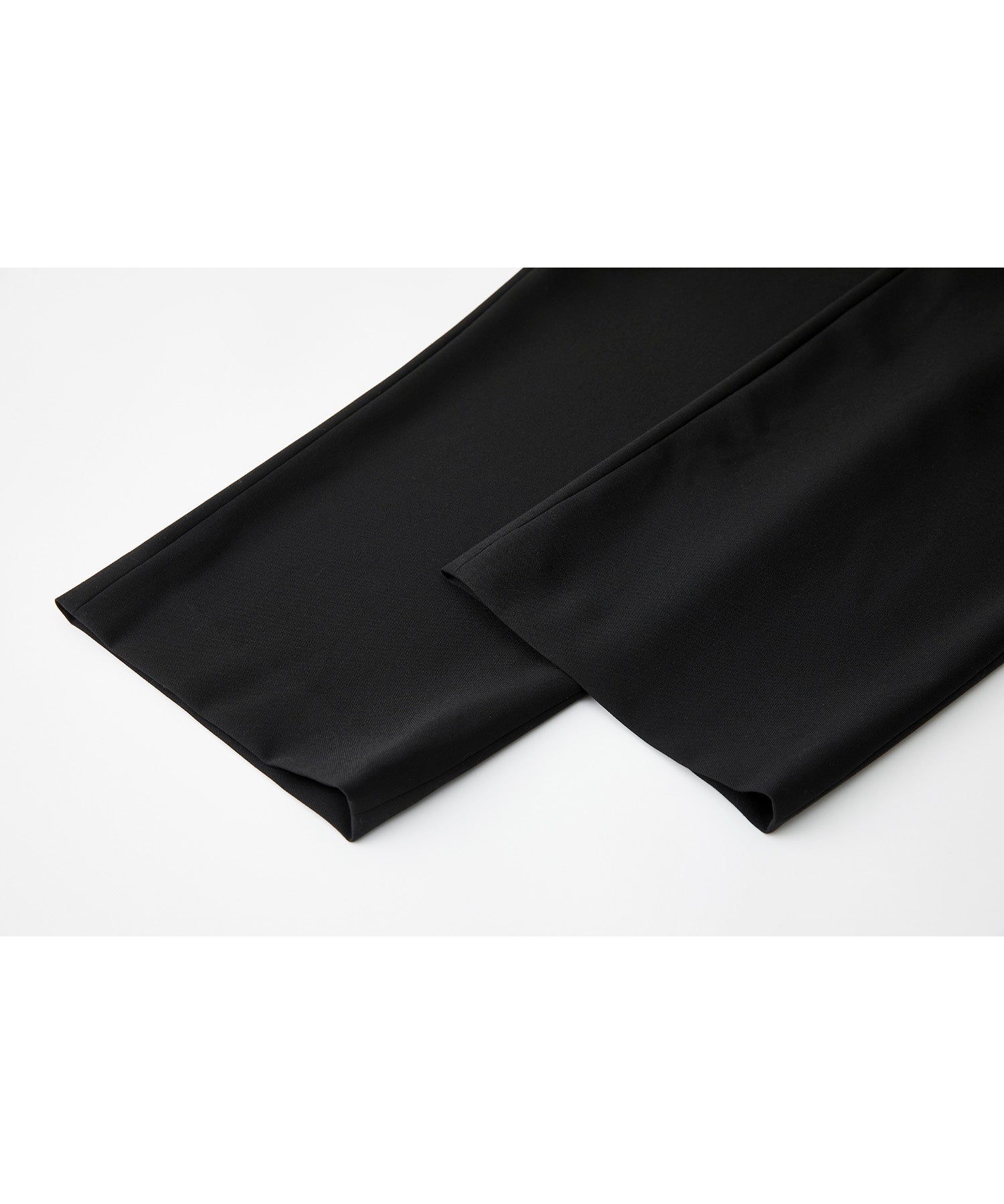 Mid-Rise Tapered Trousers