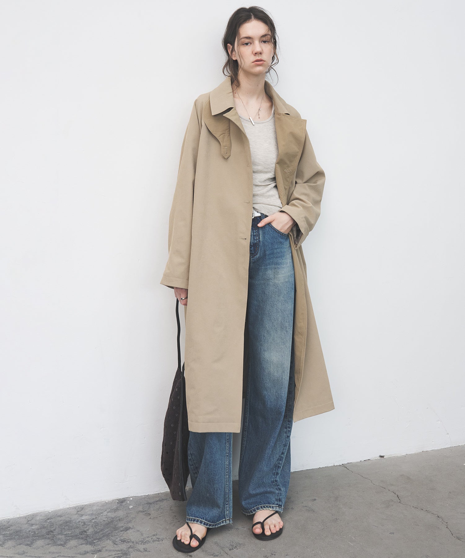 Structured Raglan Trench Coat – Oversized Fit