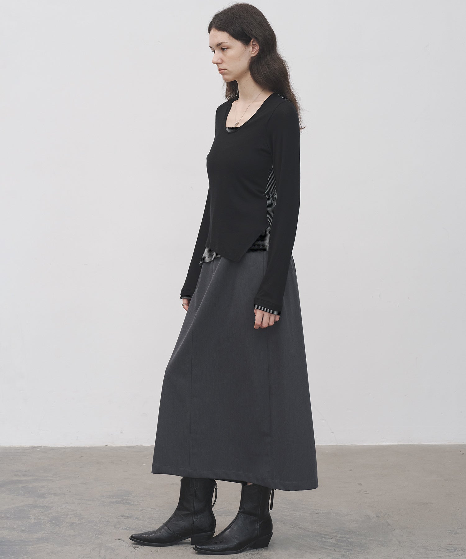 Back-slit maxi skirt