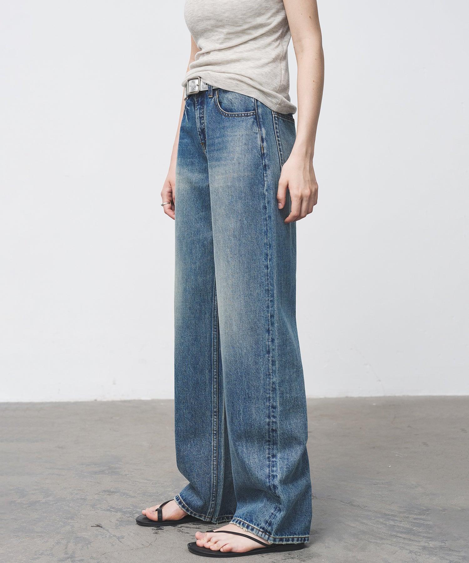 Mid-Rise Straight Wide-Leg Jeans