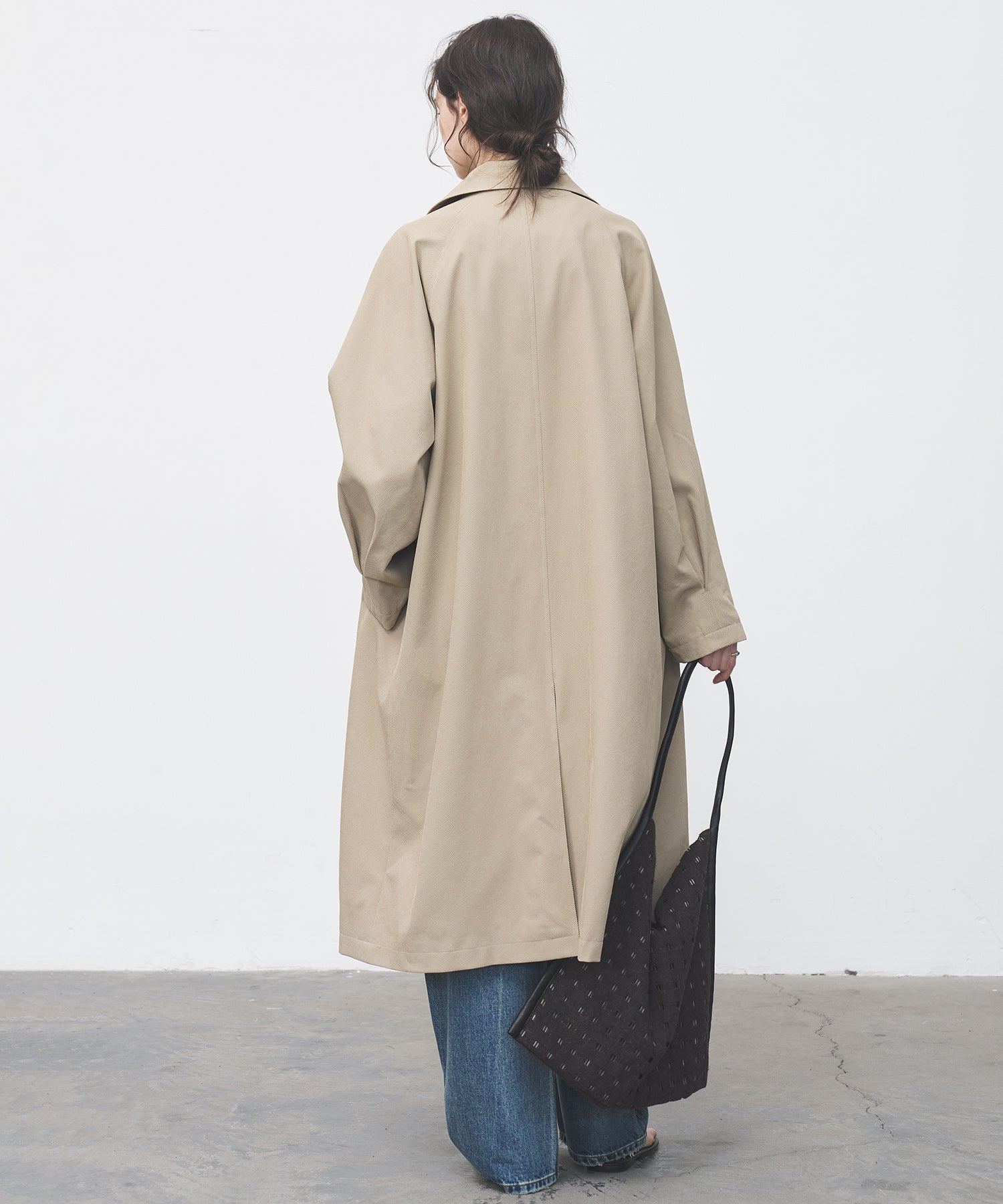Structured Raglan Trench Coat – Oversized Fit