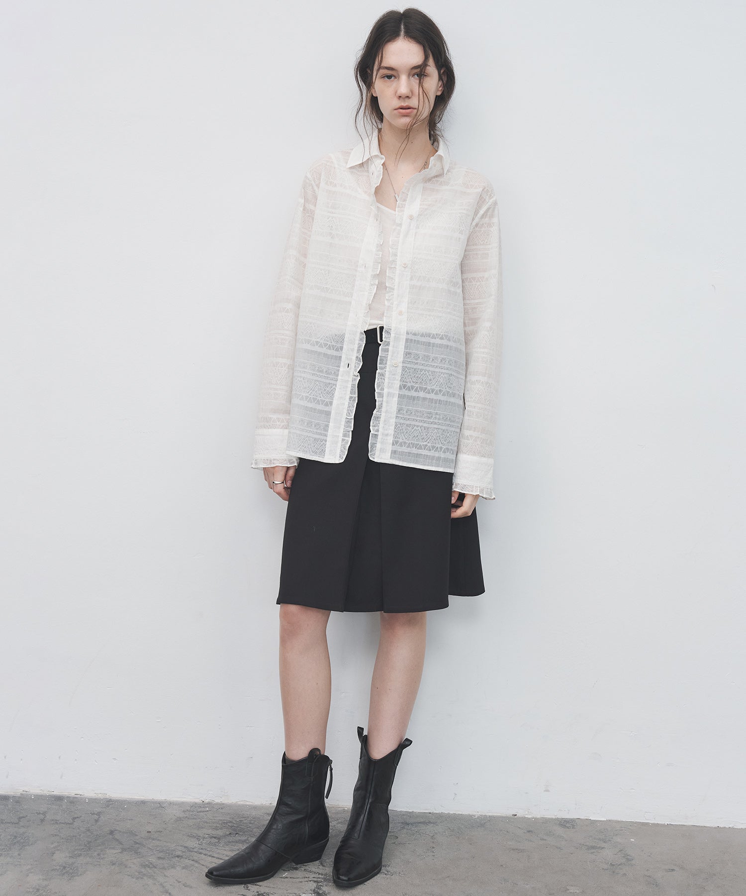 Sheer Textured Lace Collar Blouse – Design Detail Long Sleeve