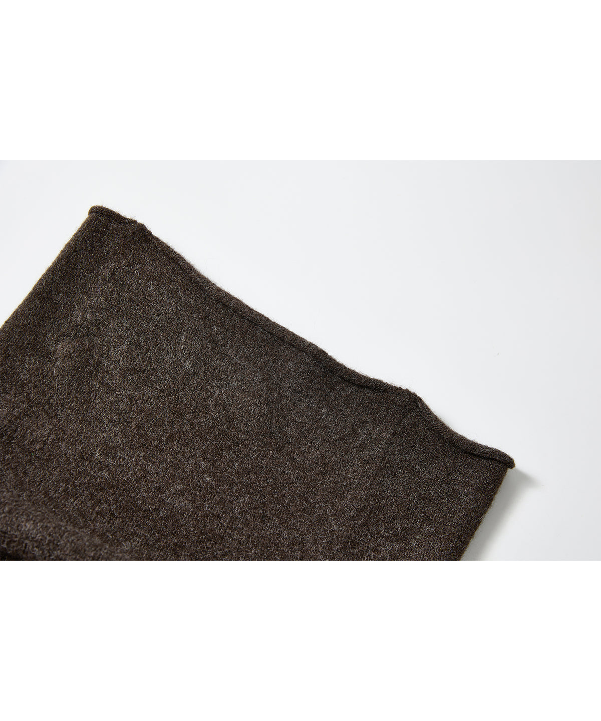 「11月下旬出荷予定」Draped Neck Button Hem Knit Sweater