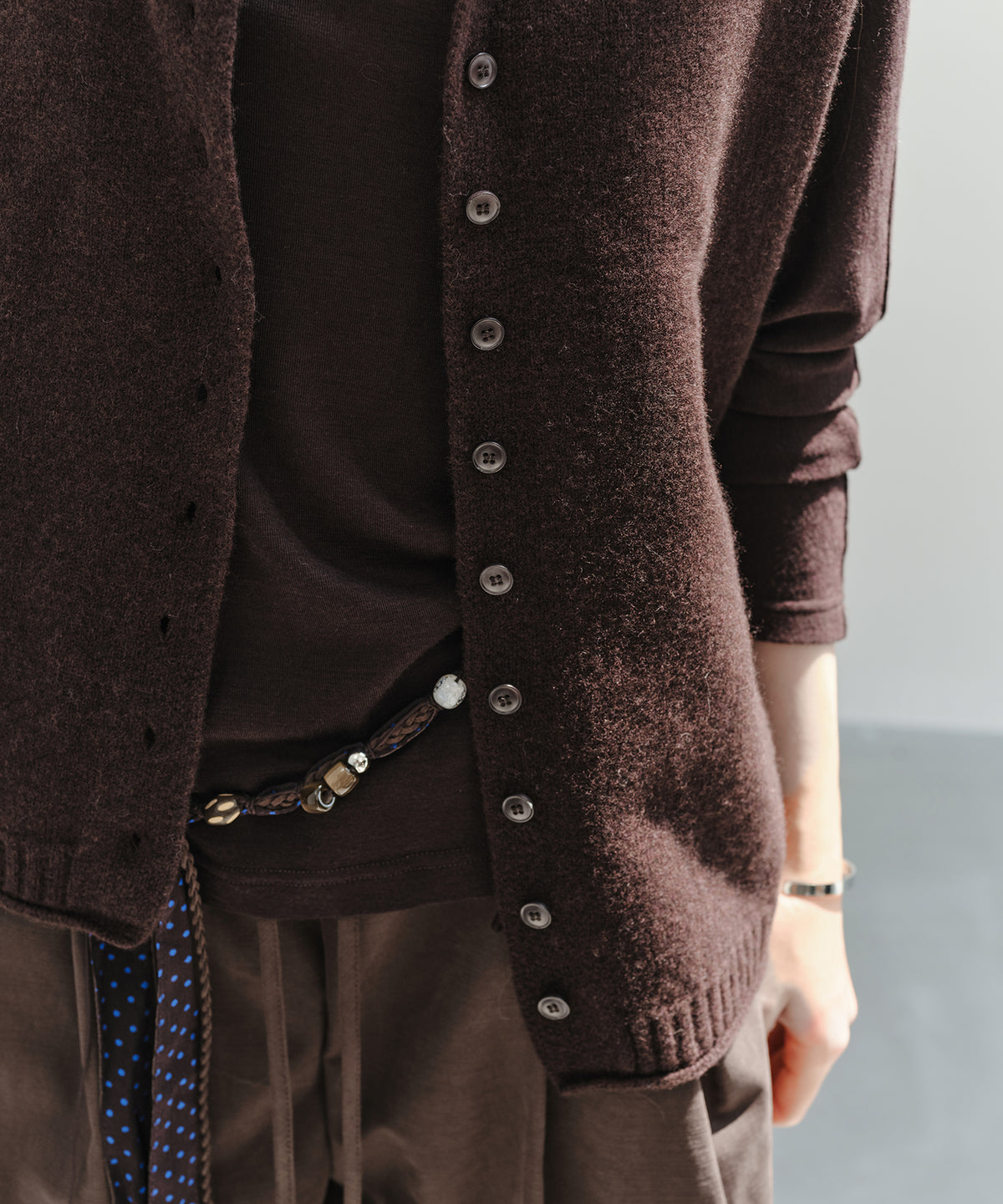 「10月下旬出荷予定」100% Wool High Neck Button Knit Vest