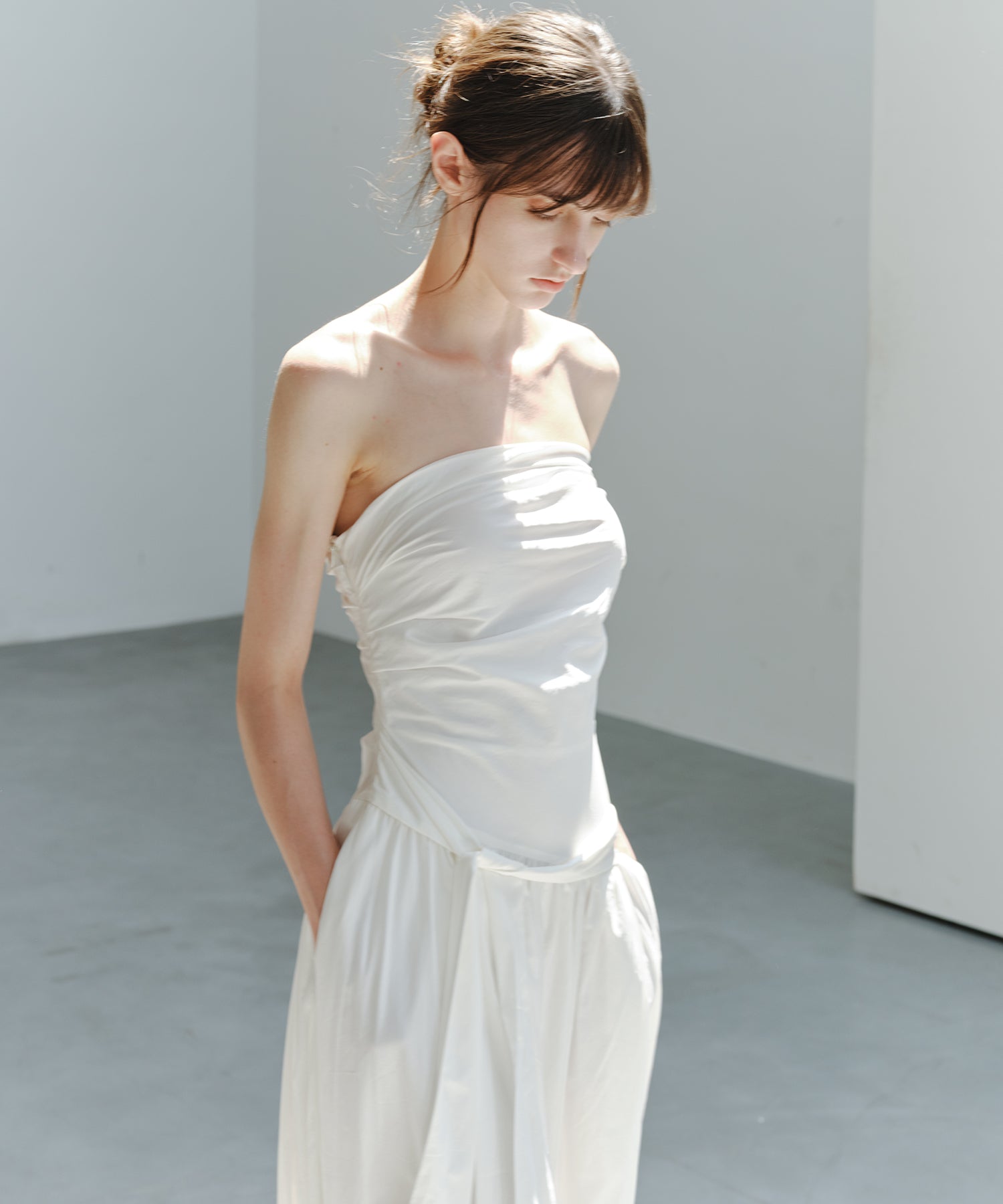 「8月中旬~下旬出荷」Side Tie Draped Strapless Long Dress