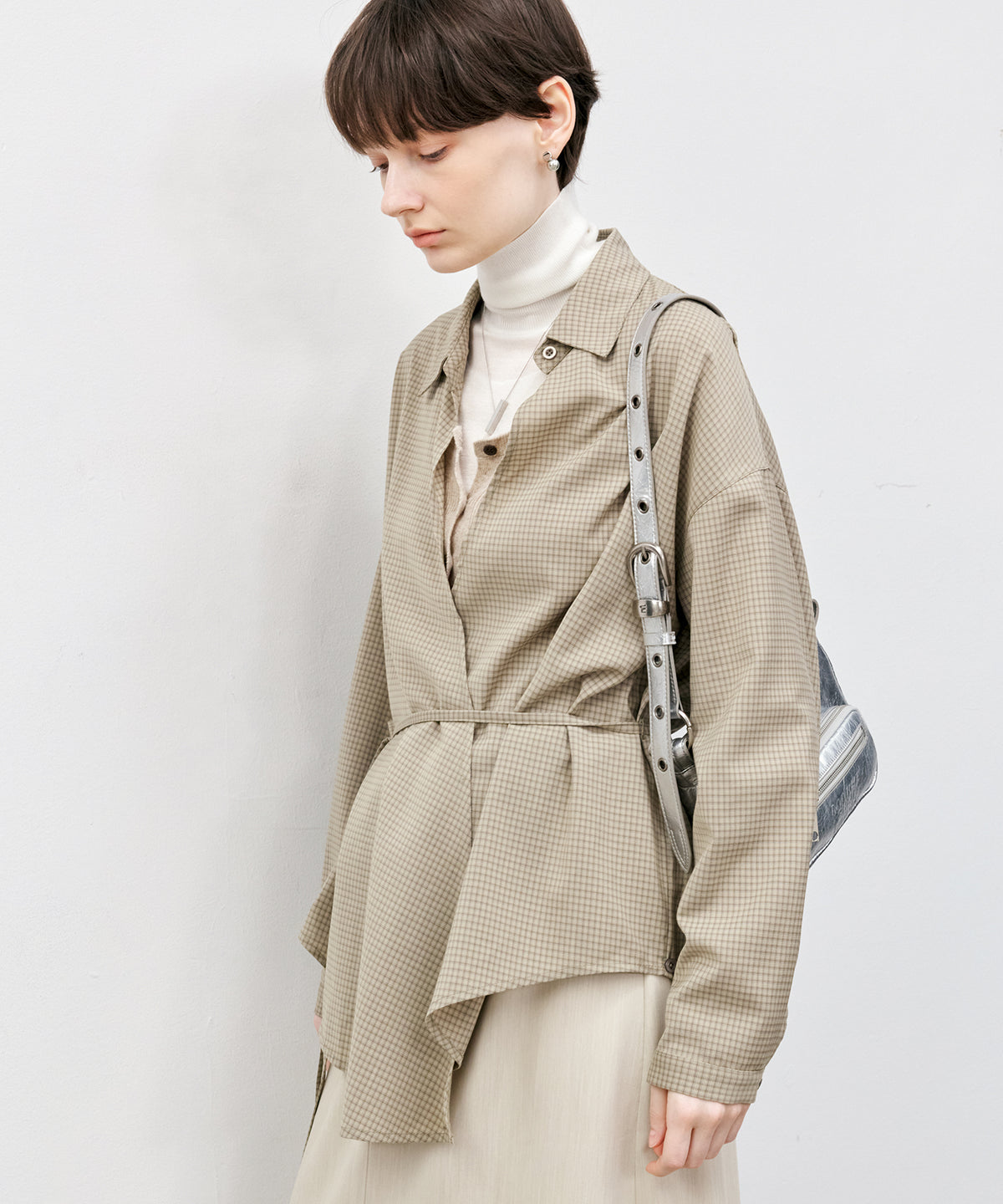 Wrap-Front Waist Tie Design Shirt
