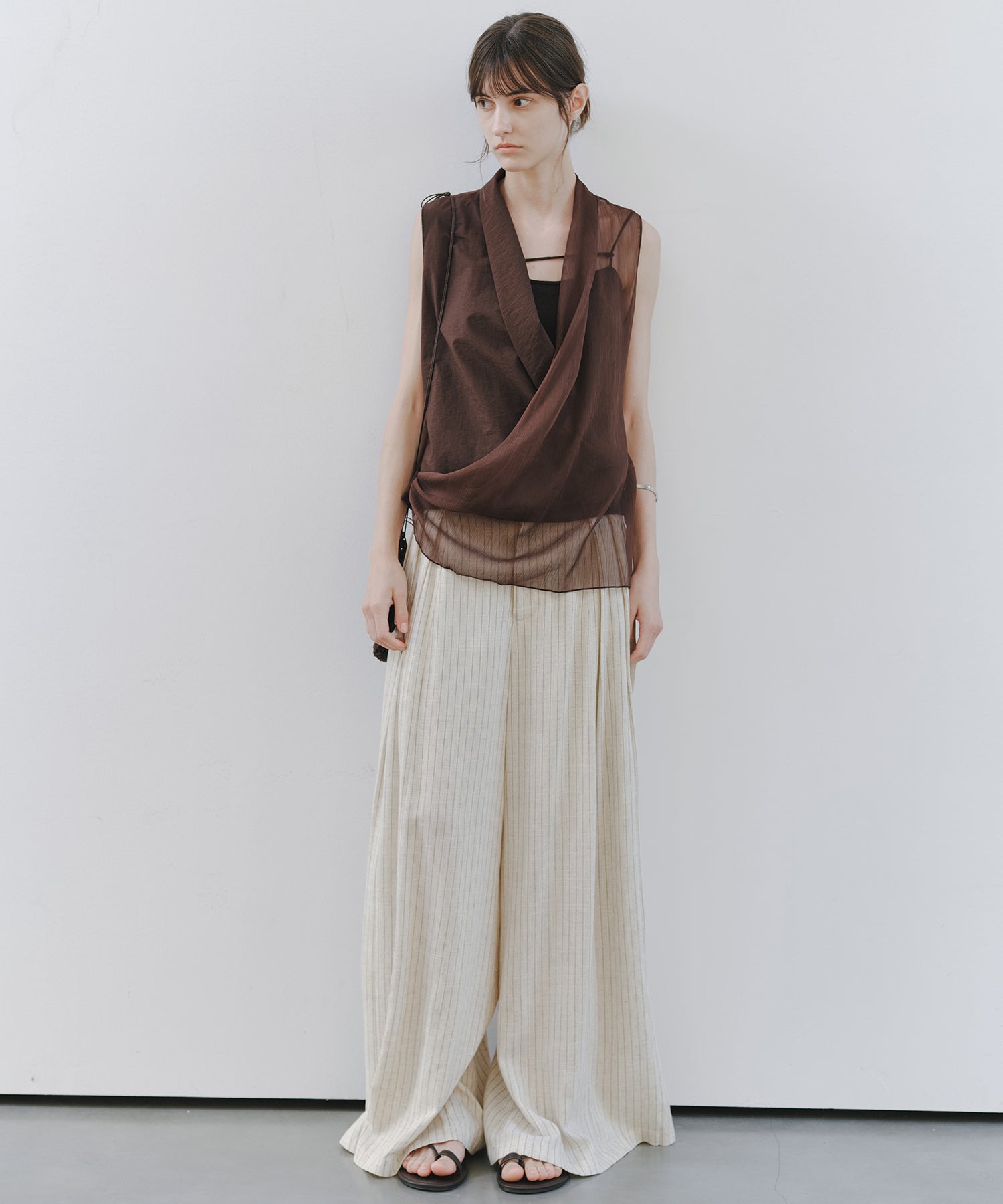 「8月中旬~下旬出荷」Sheer Cross Draped Sleeveless Top