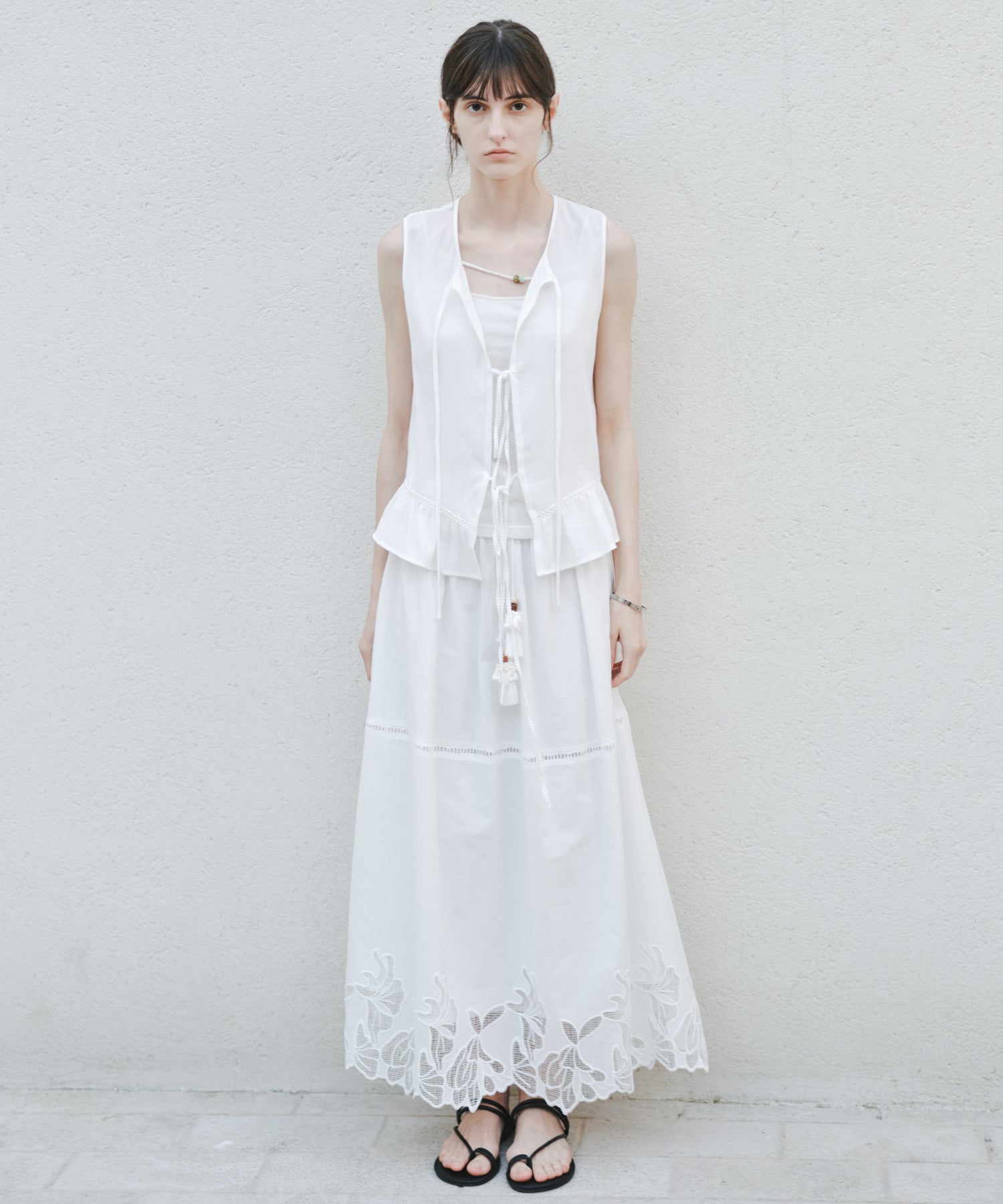 「8月中旬~下旬出荷」Linen Blend Front Tie Ruffle Sleeveless Vest