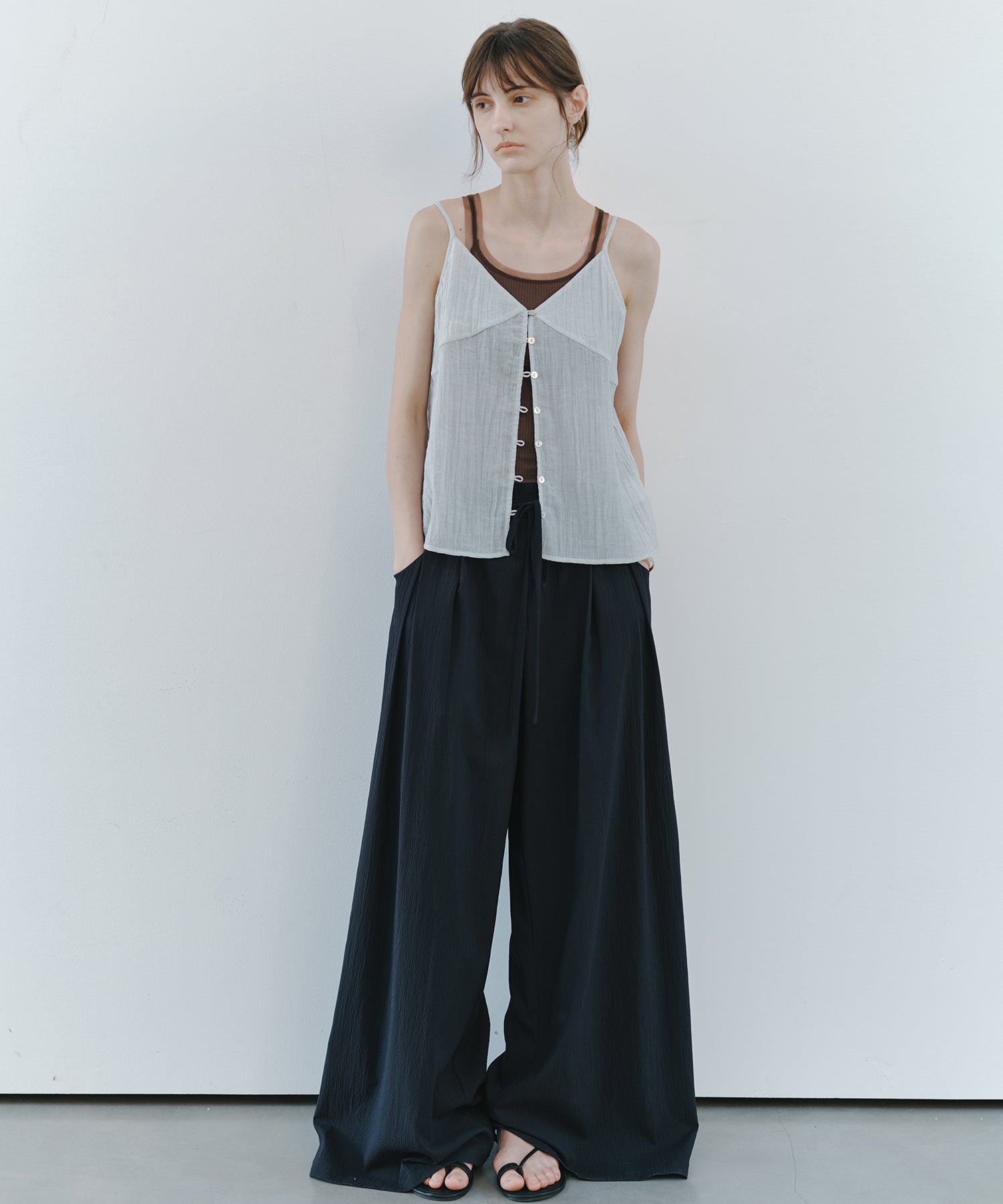 「7月上旬~中旬出荷」Sheer Textured Front Button Camisole