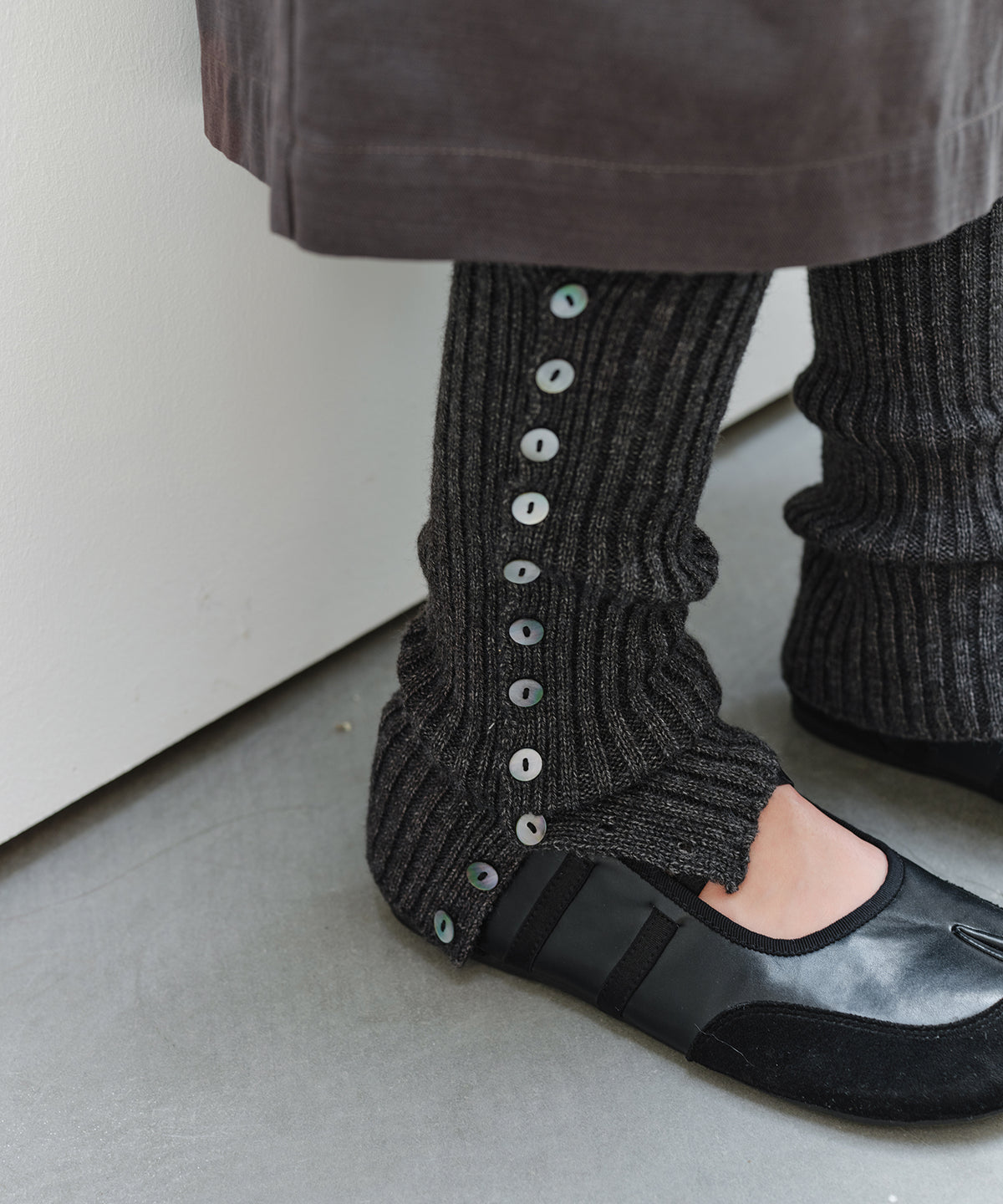 Button Detail Ribbed Knit Leg Warmers