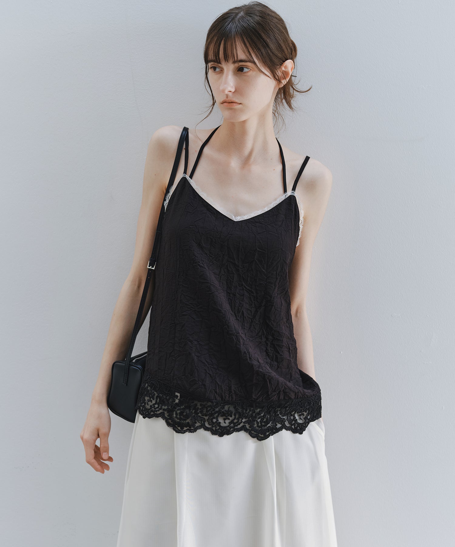 크링클드 새틴 레이스 캐미솔