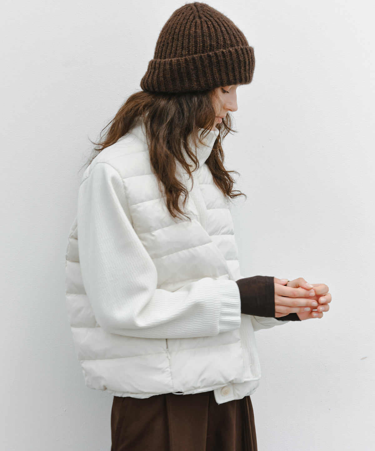 「10月下旬出荷予定」Knit Sleeve Panelled Lightweight Short Down Jacket
