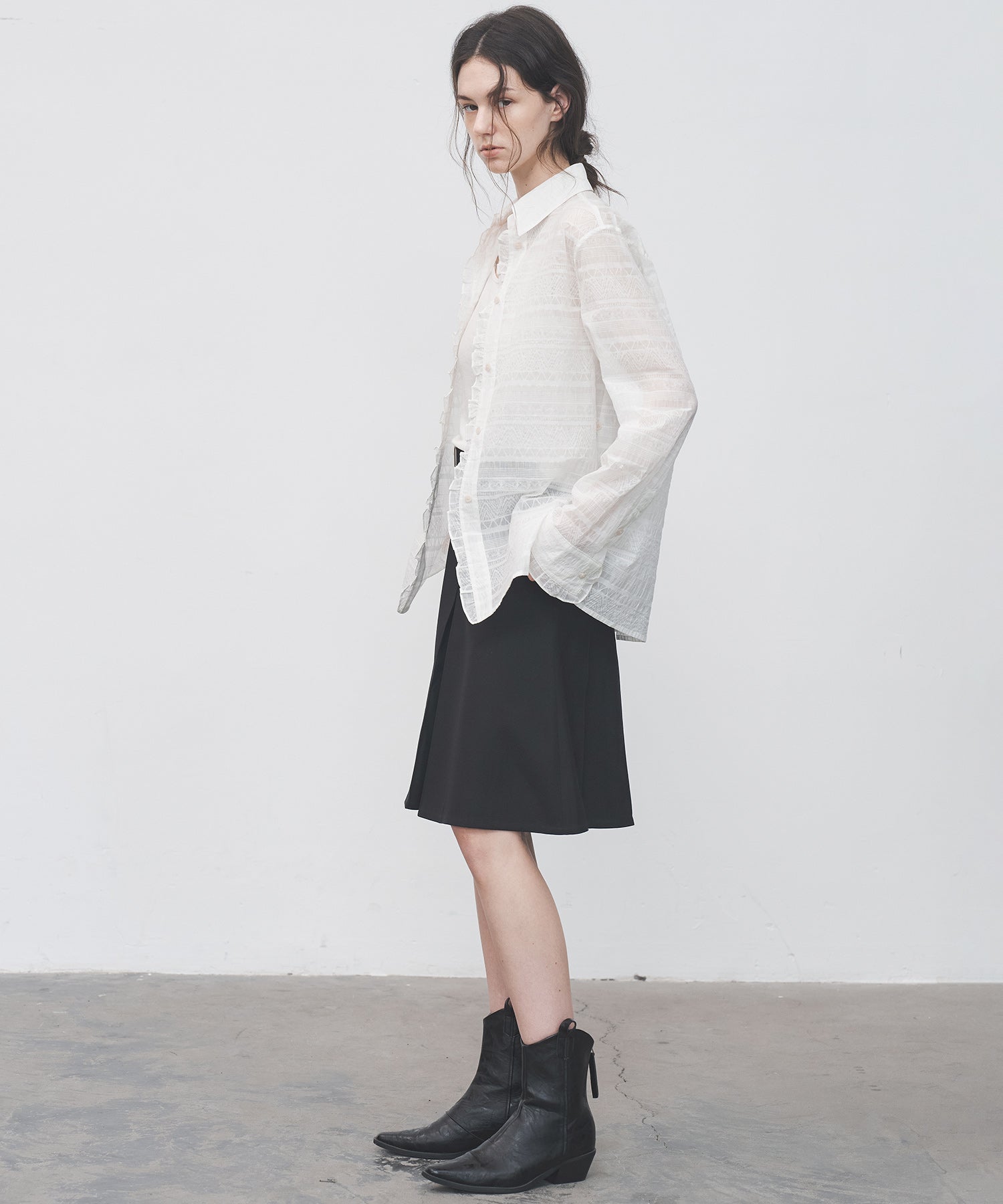 Sheer Textured Lace Collar Blouse – Design Detail Long Sleeve