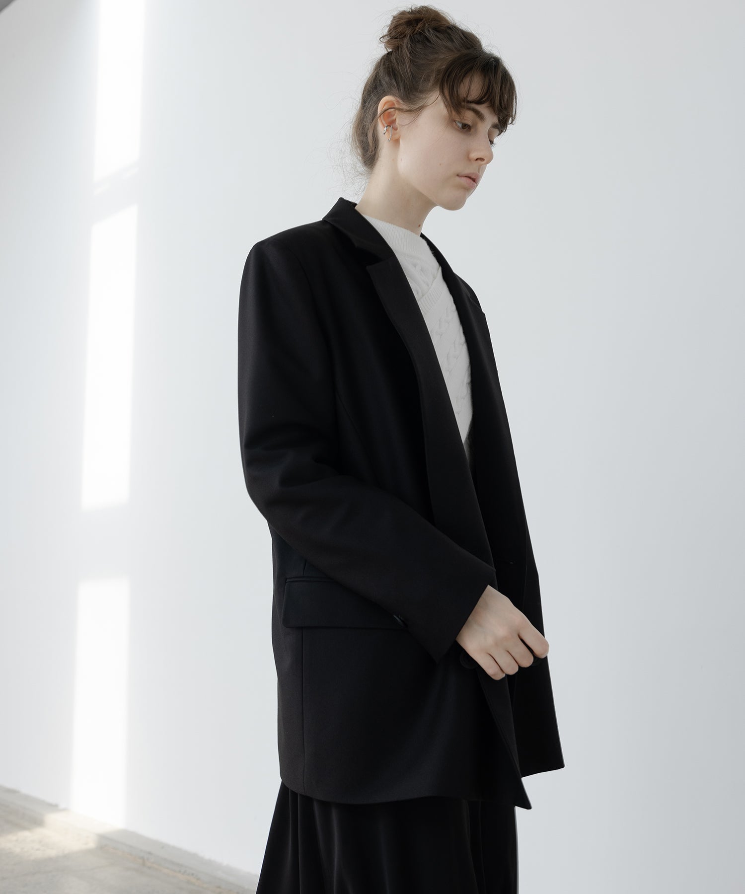 프론트 크로스 짧은 길이 니트