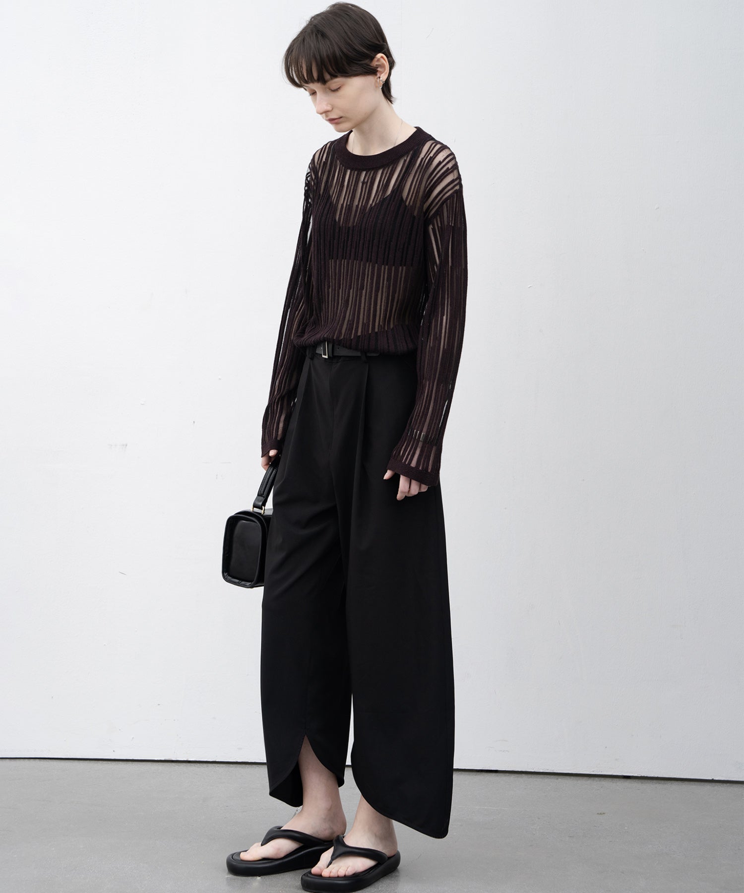 round cut straight ankle pants
