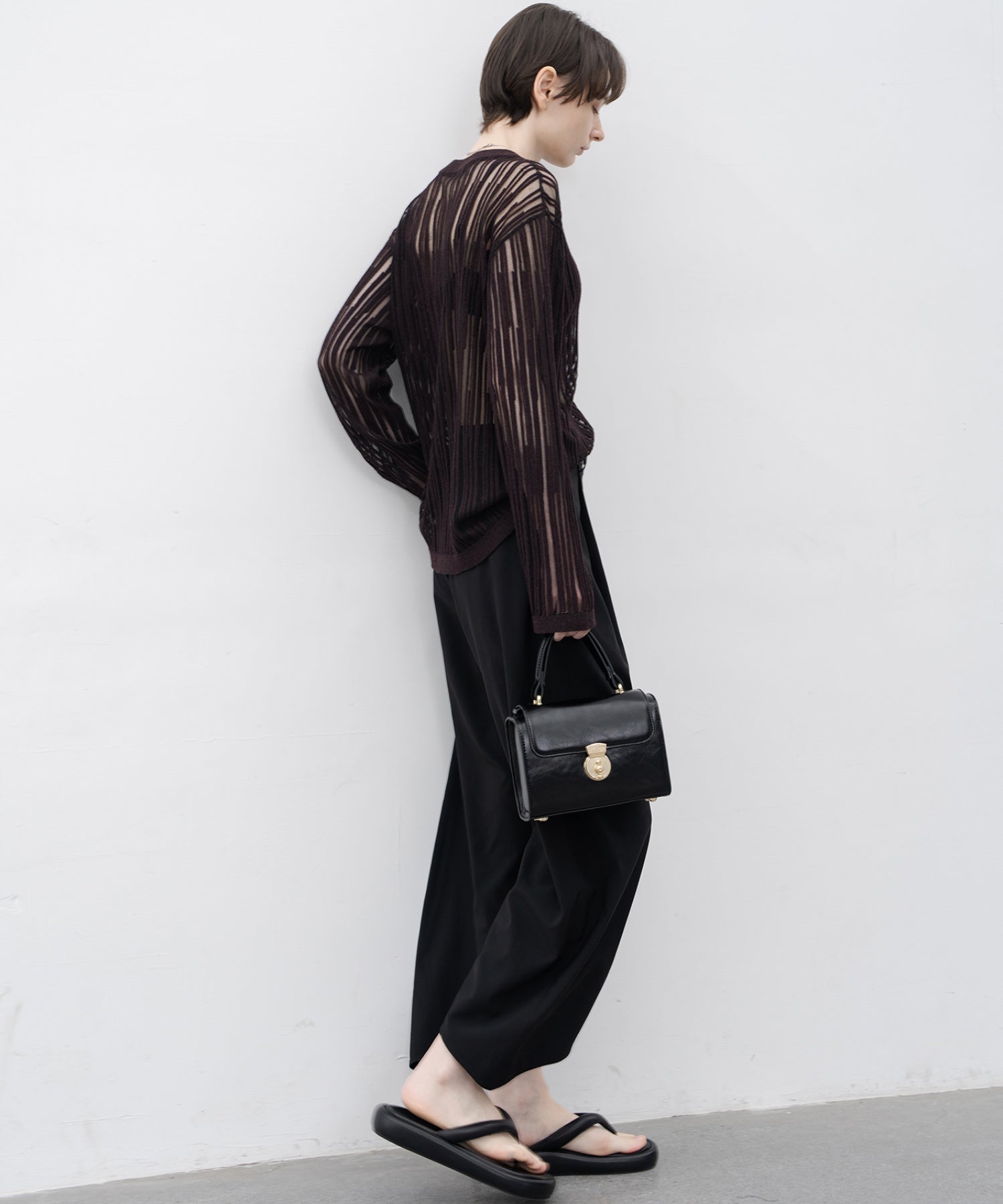 round cut straight ankle pants