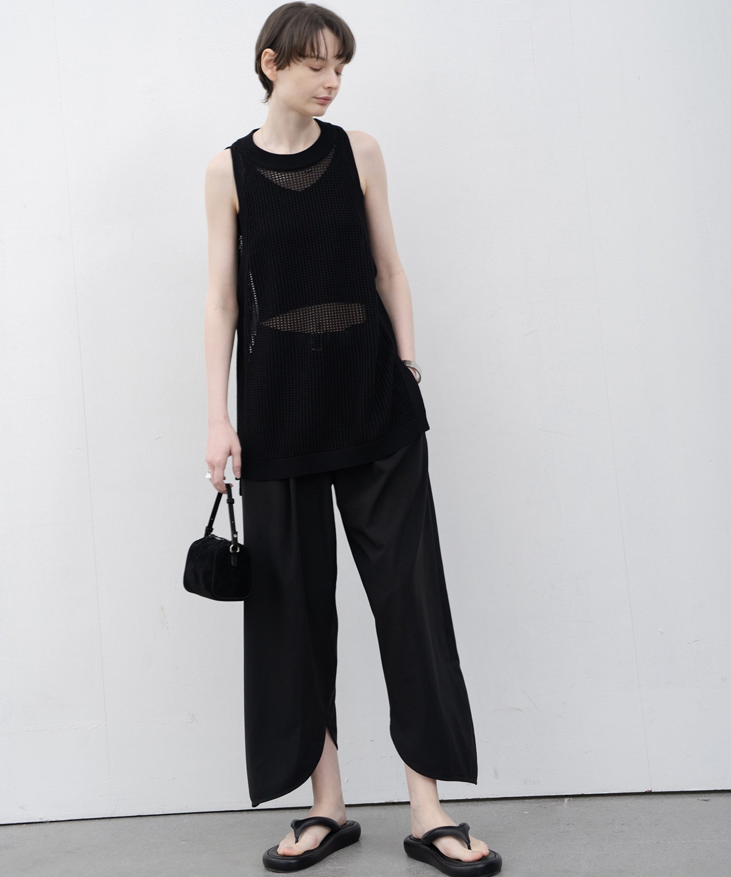 round cut straight ankle pants