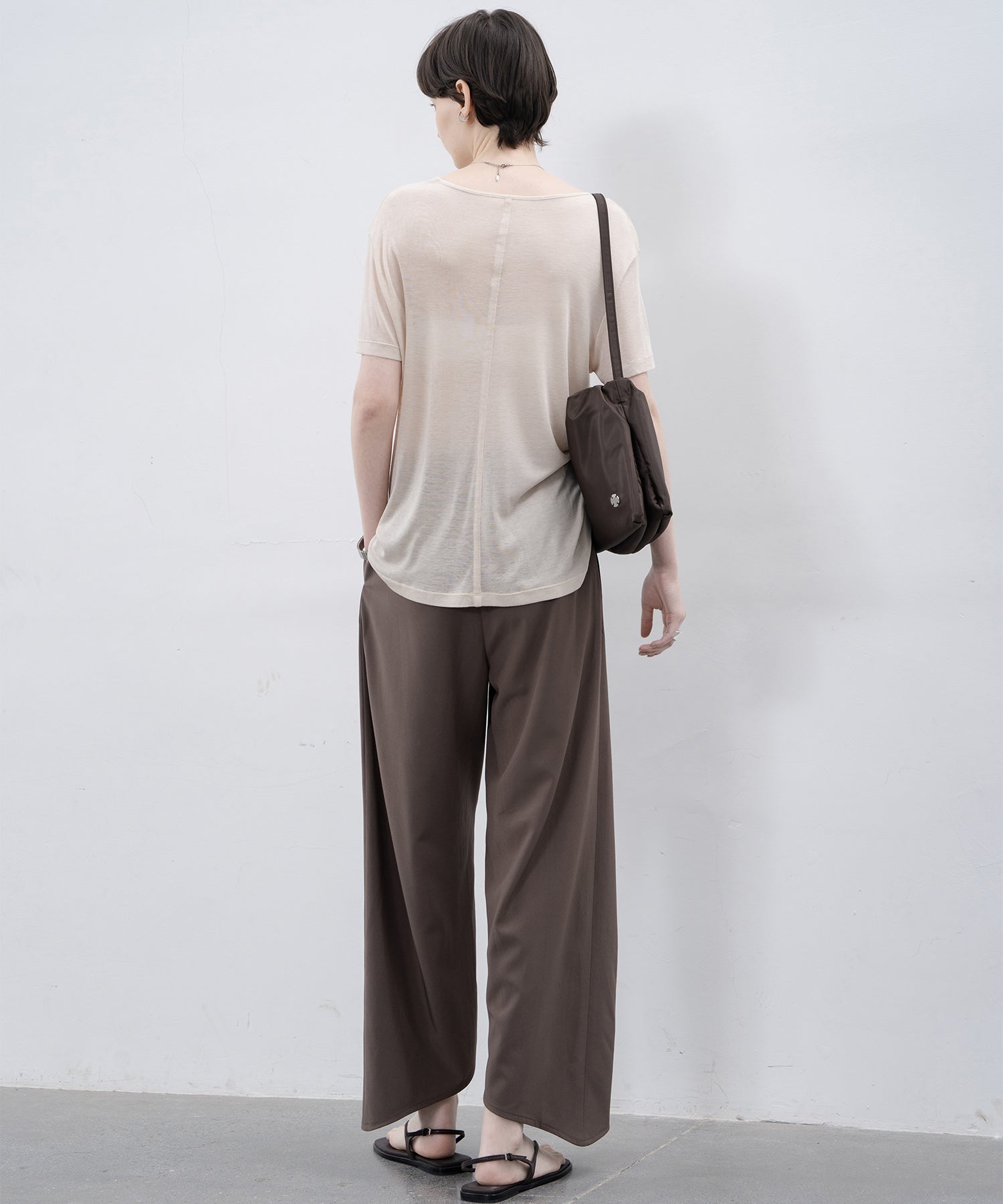 round cut straight ankle pants