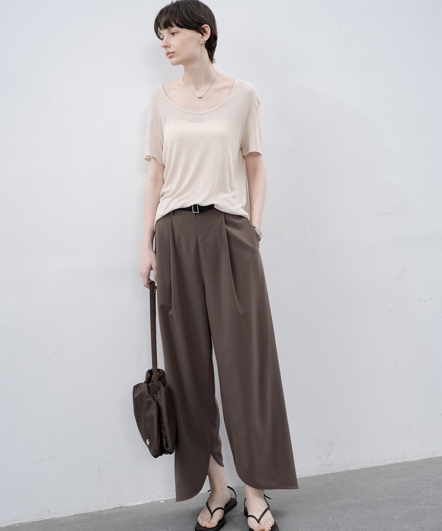round cut straight ankle pants