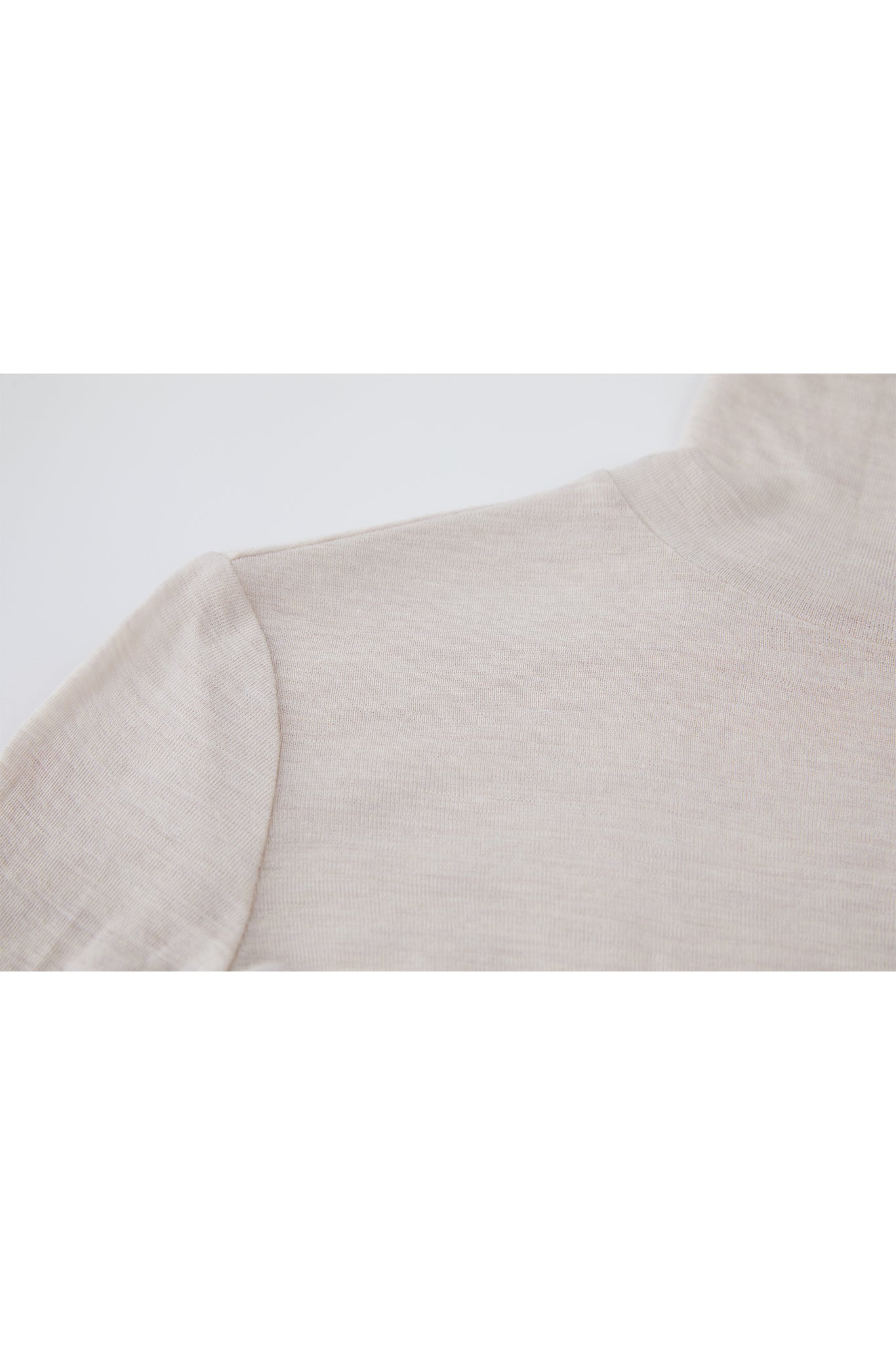 Draped Texture Wool Turtleneck Long Sleeve Top