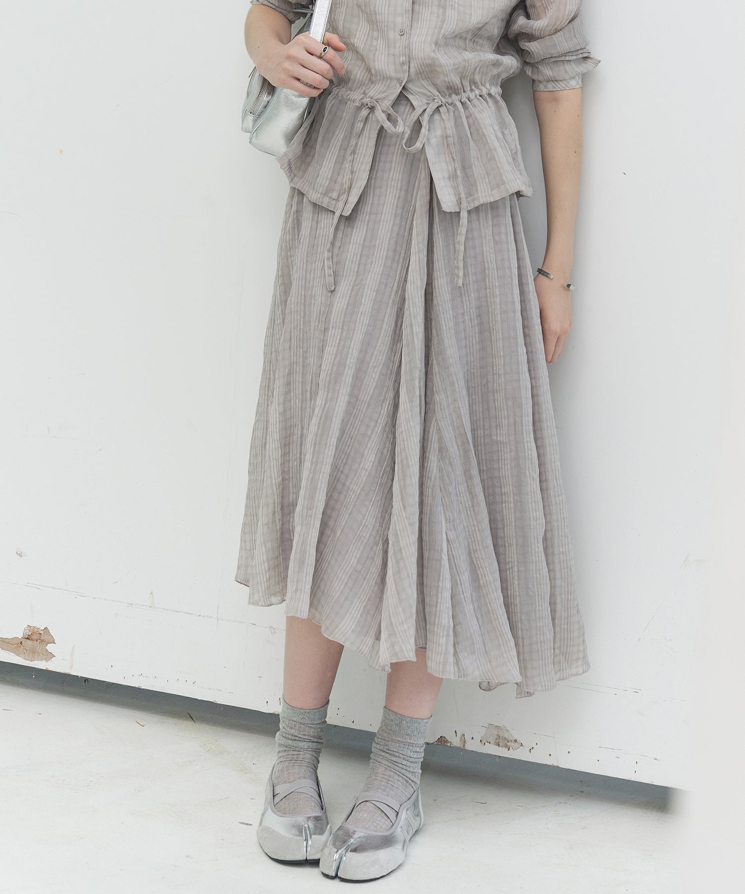 Asymmetric Hem Crinkled Check Midi Skirt – A-Line Silhouette