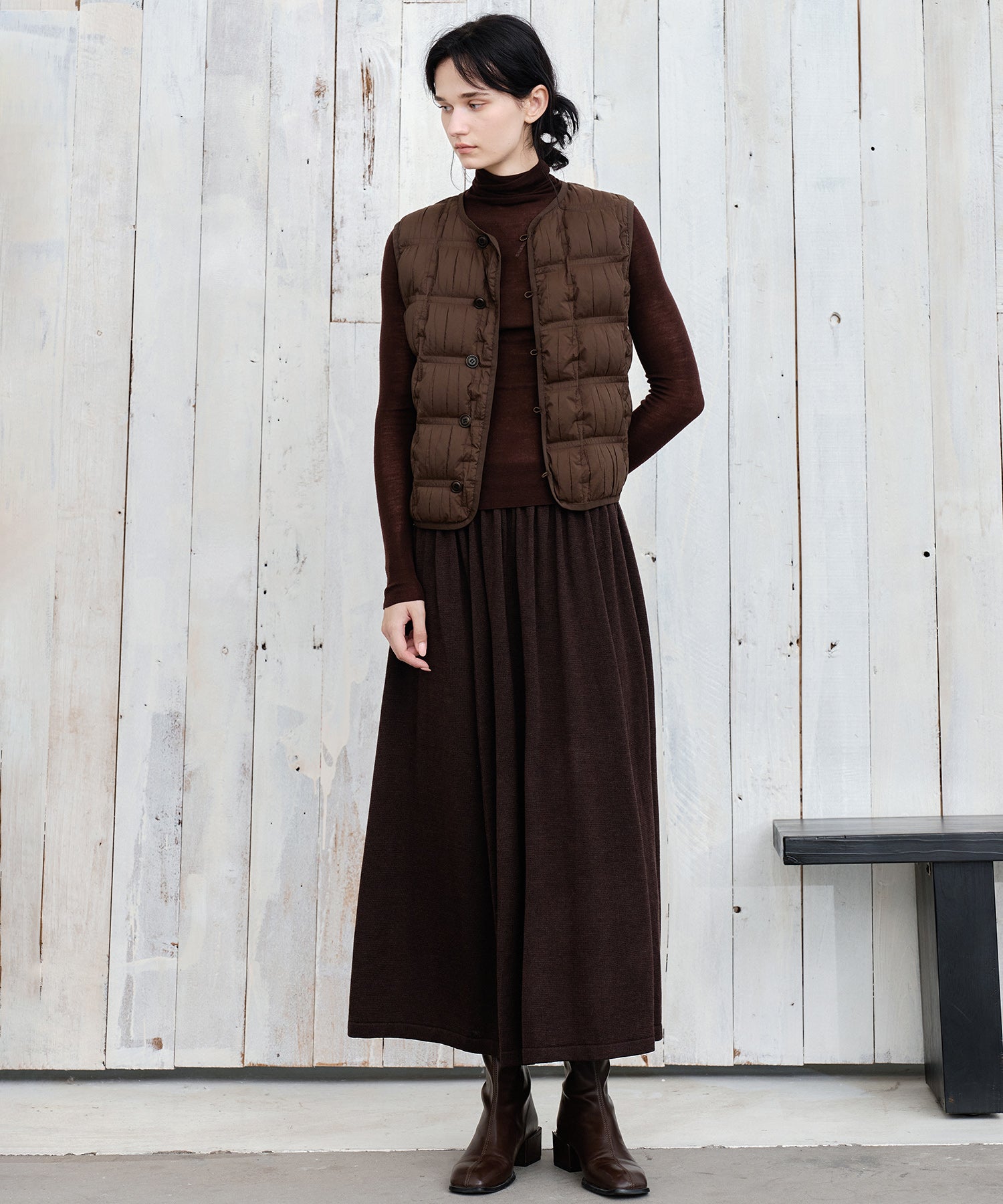Elegant Flowy Flared Knit Midi Skirt