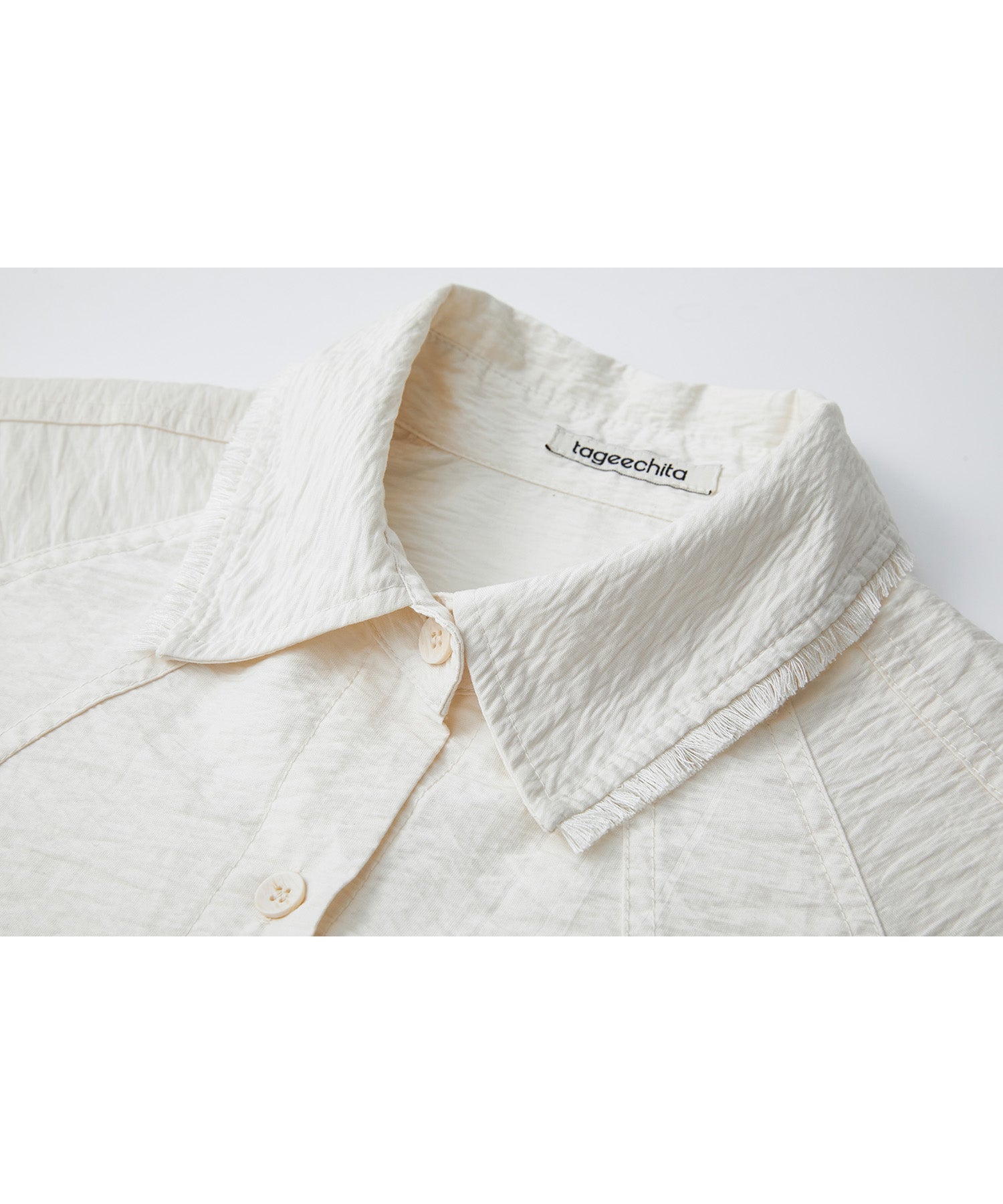 Artisanal Texture Shirt with Fringe Design – 5-Sleeve Raglan Style
