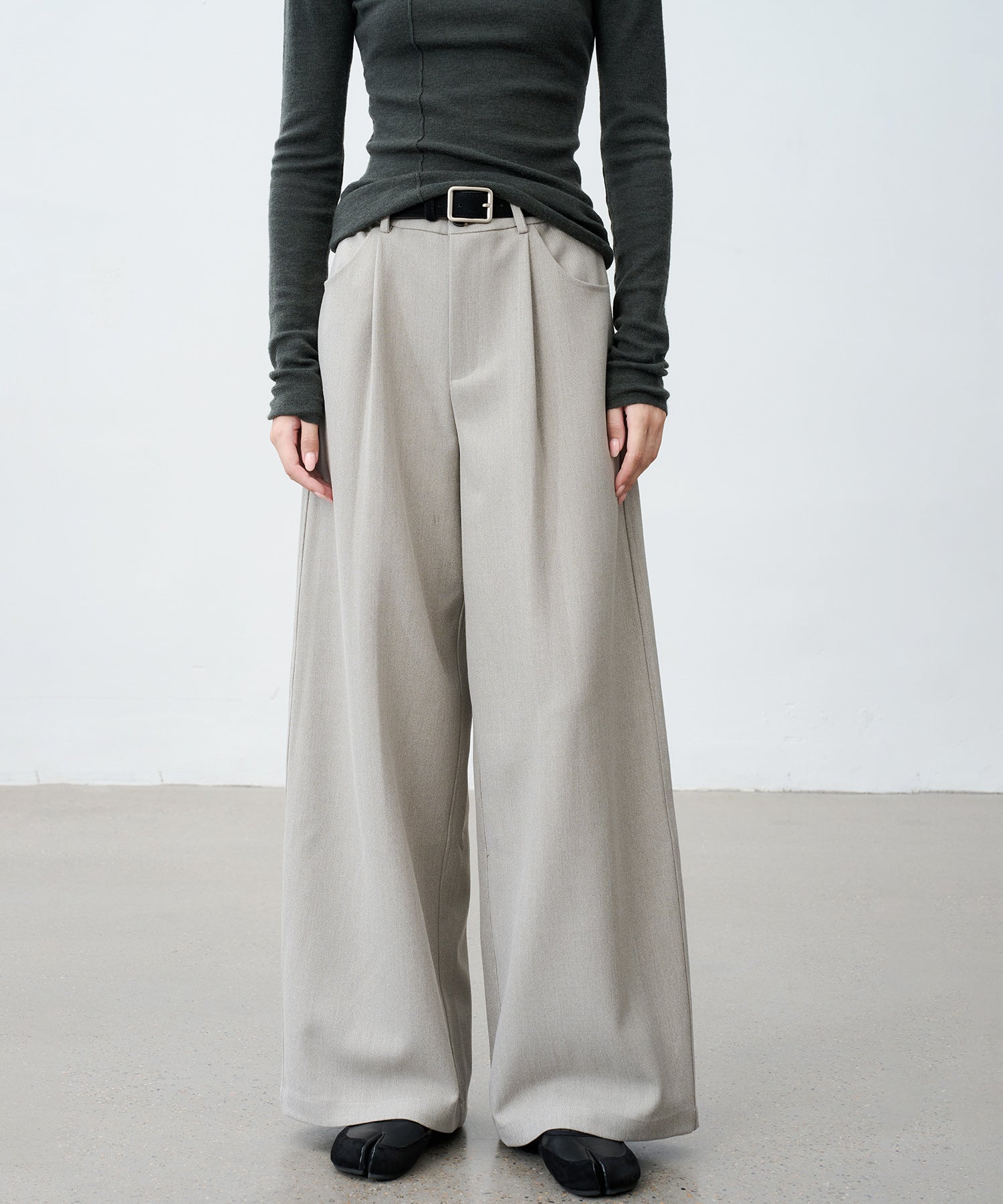 Textured Low-Rise Wide Straight Curved Pants