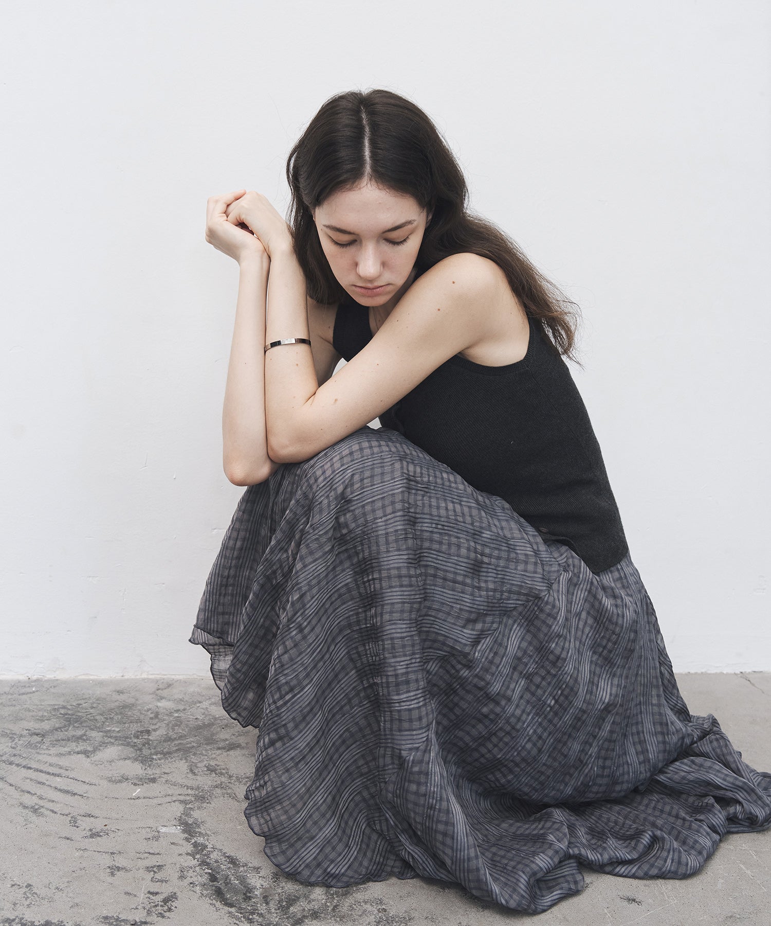Asymmetric Hem Crinkled Check Midi Skirt – A-Line Silhouette