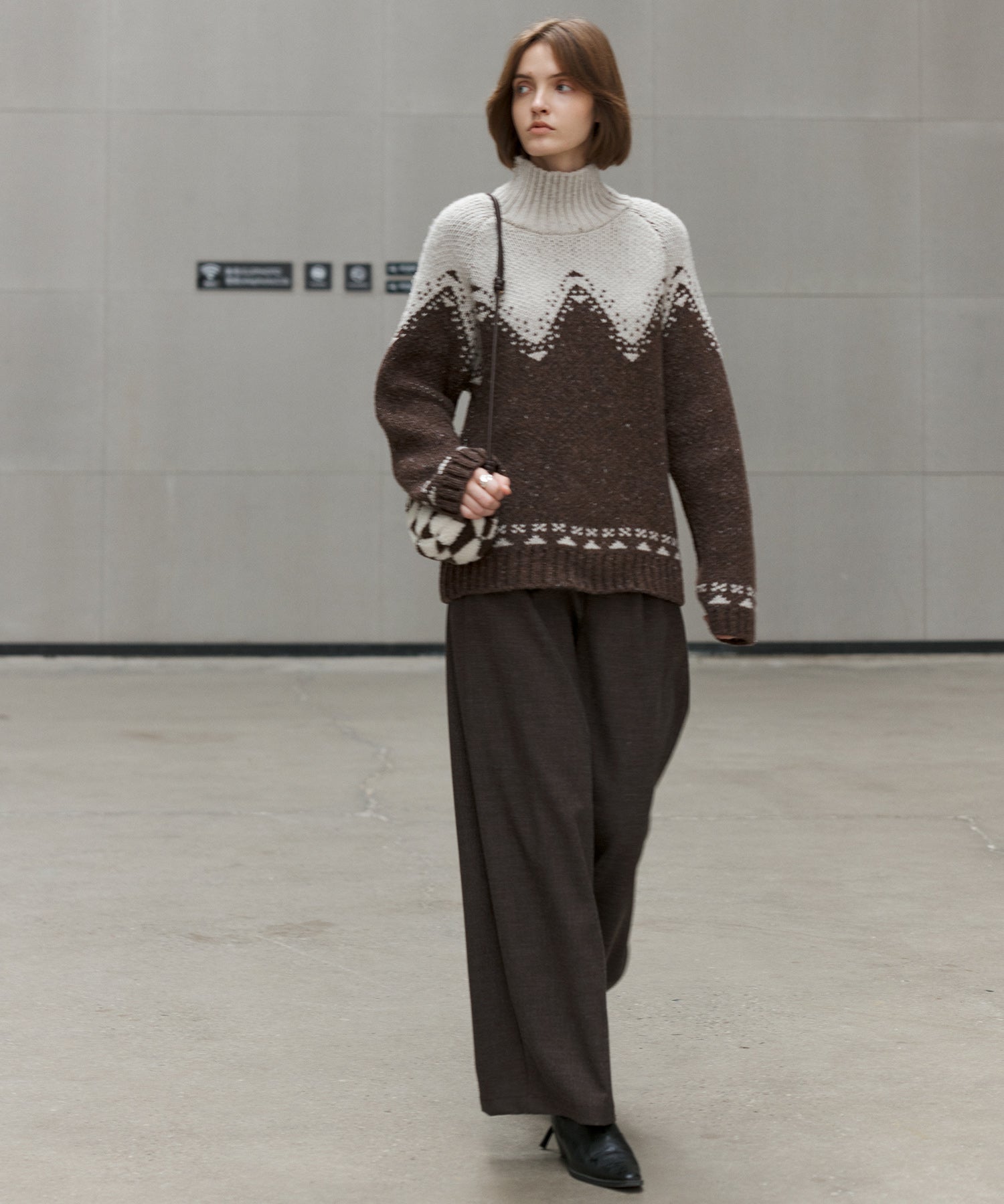 Totem Pattern Heavyweight Jacquard Turtleneck Sweater