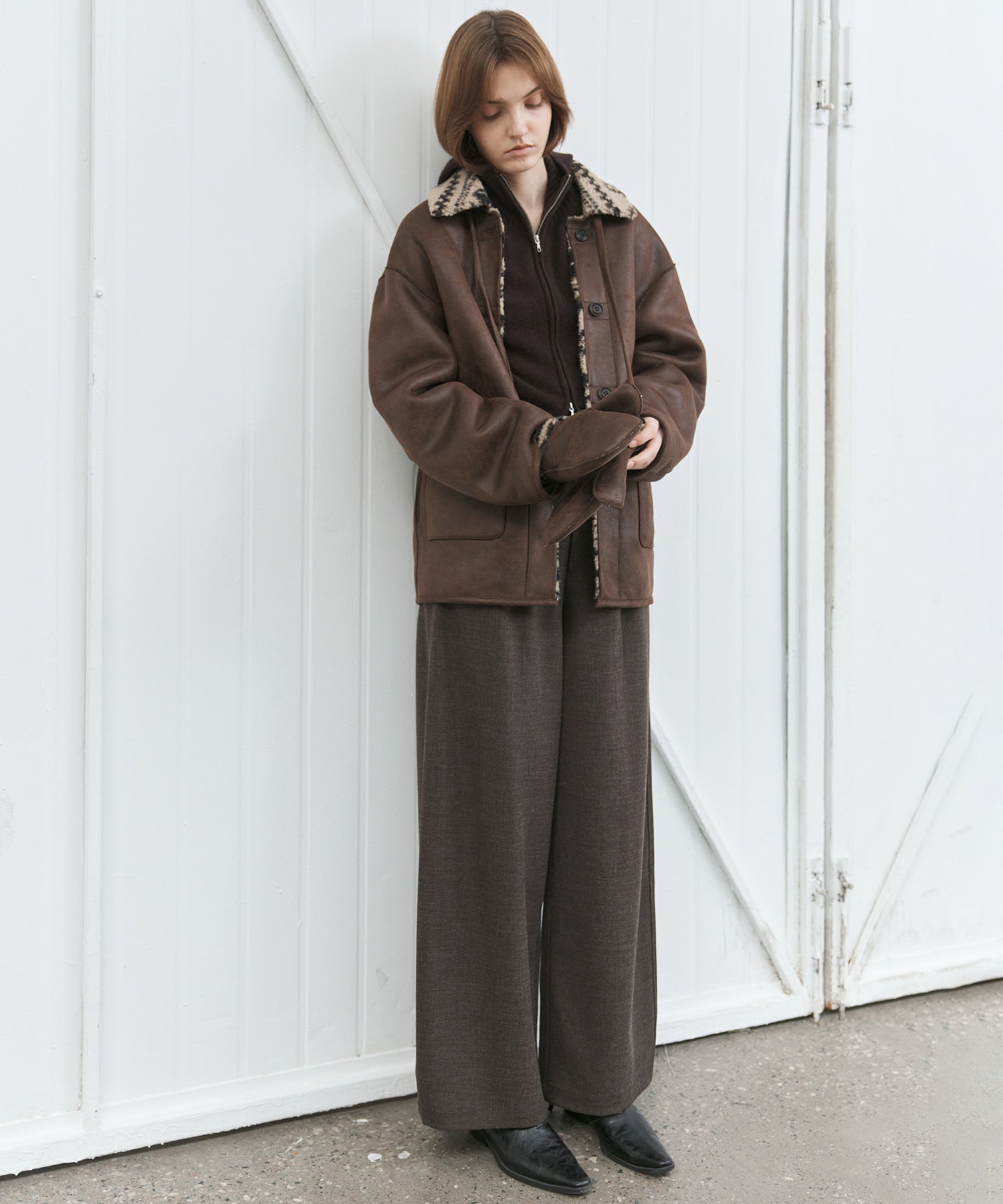 Textured Low-Rise Wide Straight Curved Pants