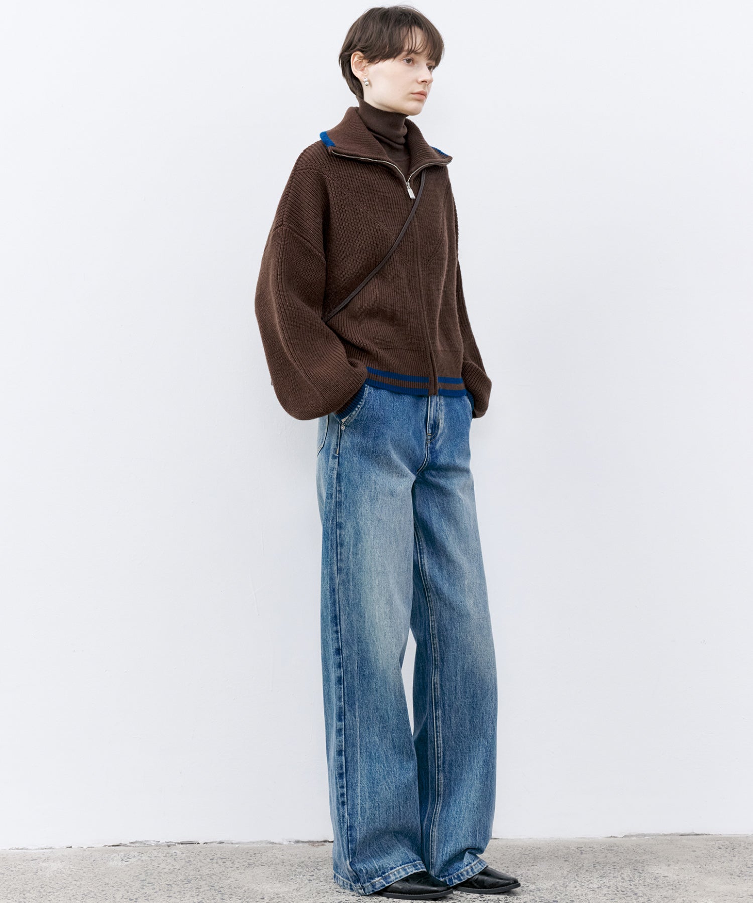 Contrast Panel Wool Zip Cardigan with Dual-Way Collar