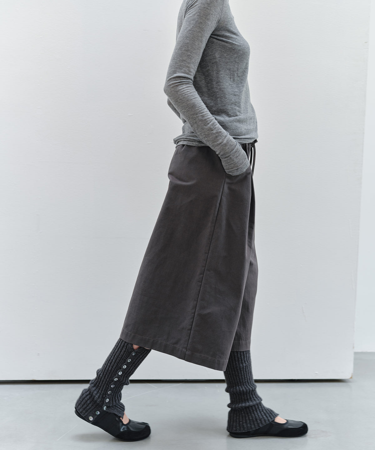「9月下旬出荷予定」Drawstring Waist Wide Midi Pants