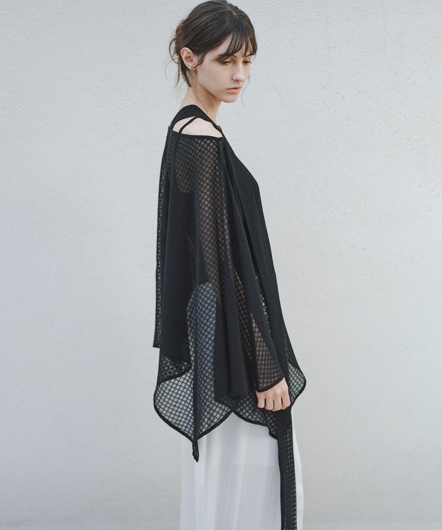「7月中旬~下旬出荷」Multi-Way Sheer Scarf Layer Top
