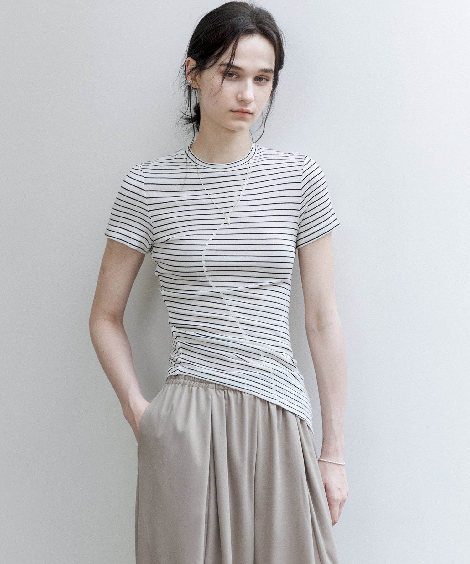 Asymmetric Hem Fitted T-Shirt in Lyocell Blend
