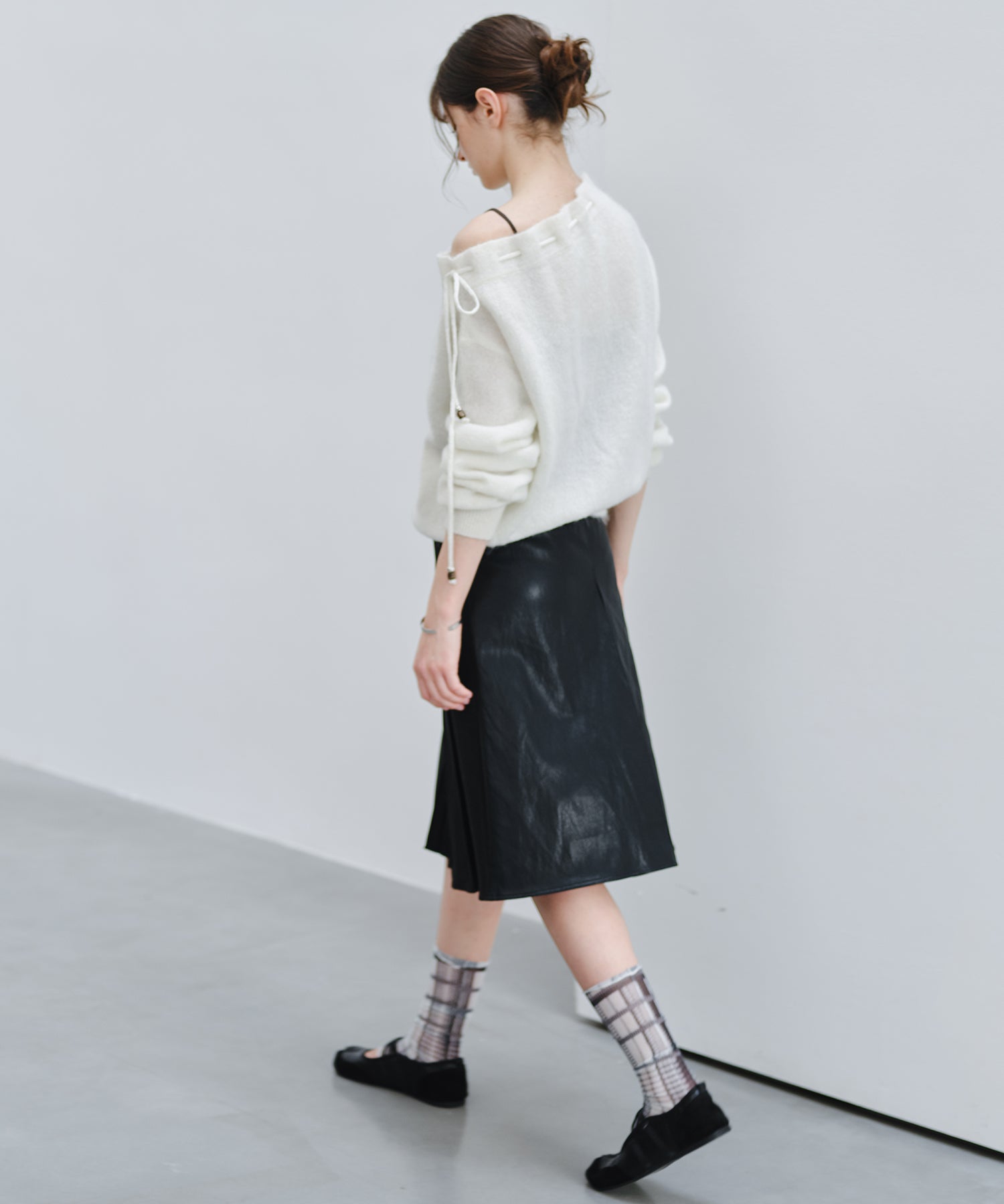 「9月下旬出荷予定」2WAY Faux Leather Pleated Midi Skirt