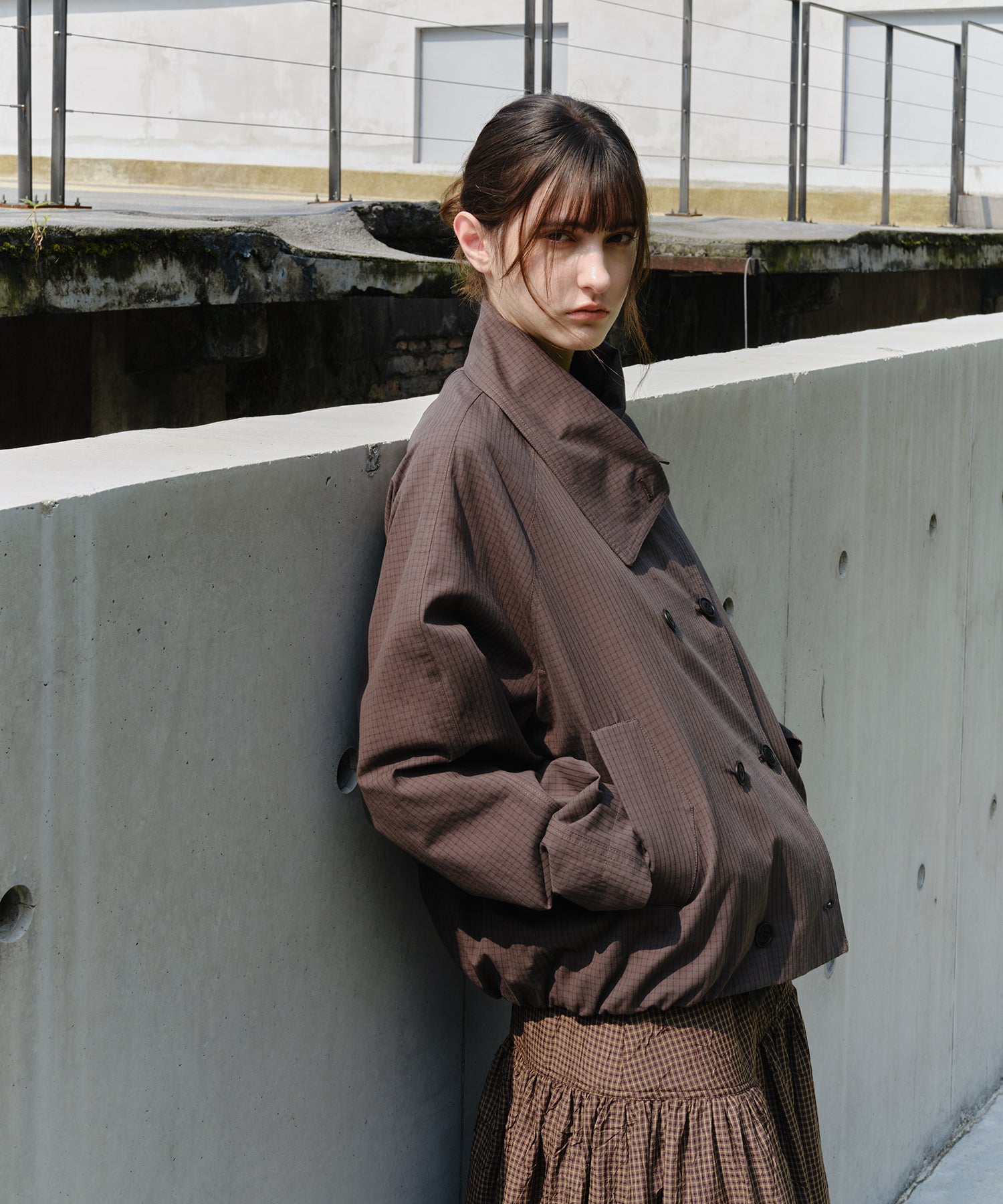 「2월 하순~3월 상순 출하」Double-Breasted Check Cropped Jacket
